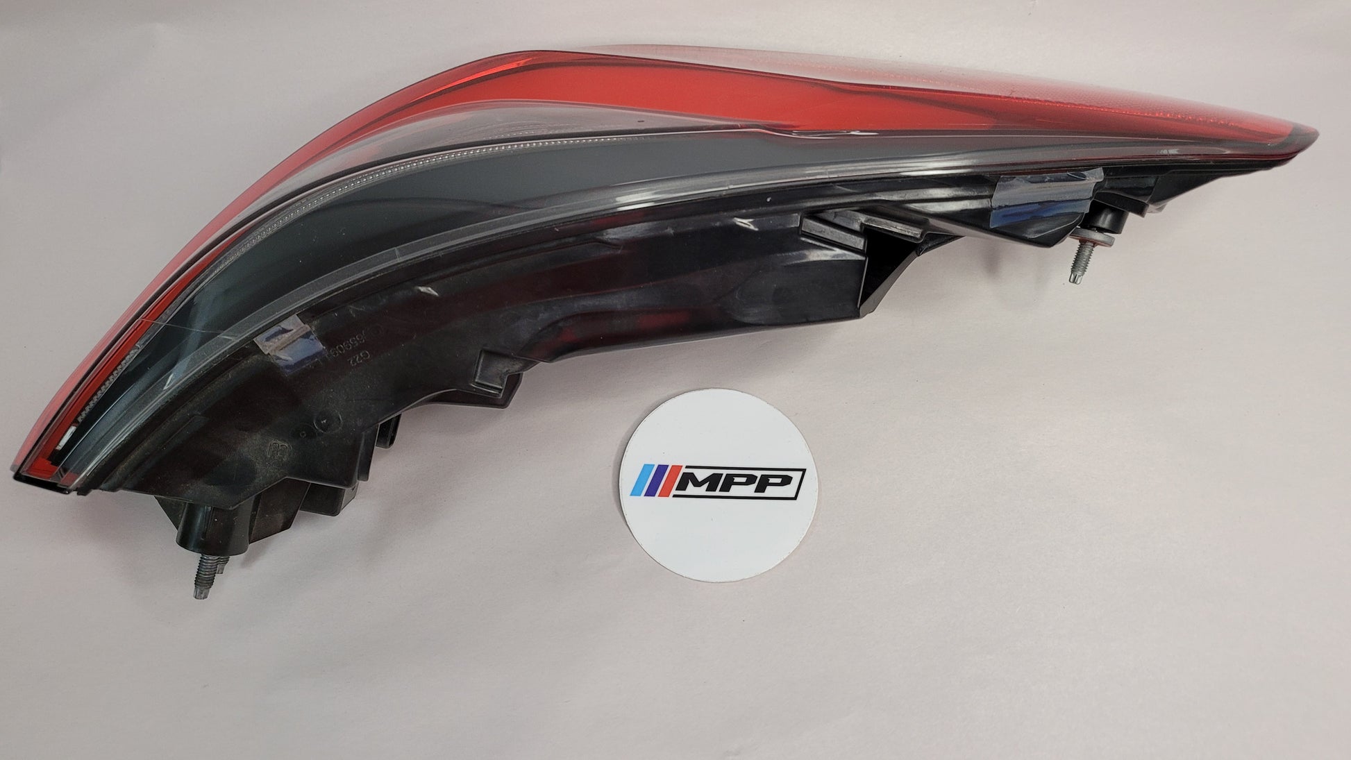 BMW M4 COMPETITION G82 REAR LIGHT ON THE BODY PASSENGER SIDE LEFT 7477603 - MPerformance.parts
