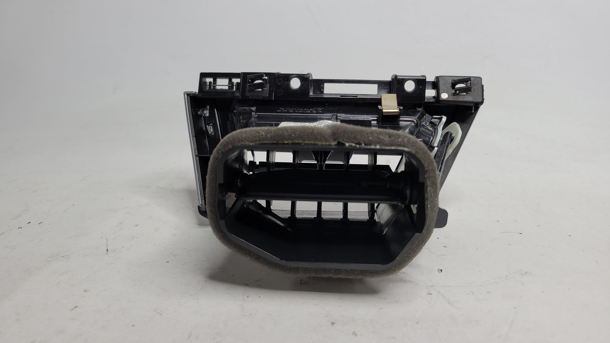 BMW M3 M4 SERIES DASHBOARD PASSENGER AIR VENT LEFT SIDE RHD F80 F82 9346226 - MPerformance.parts