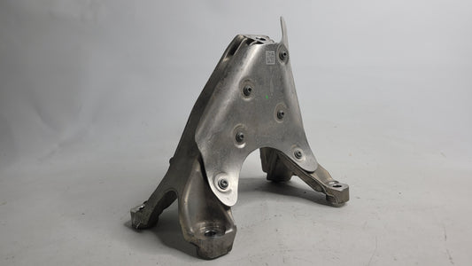 BMW M3 M4 G80 G82 G83 ENGINE SUPPORT BRACKET RIGHT SIDE 8053542 - MPerformance.parts