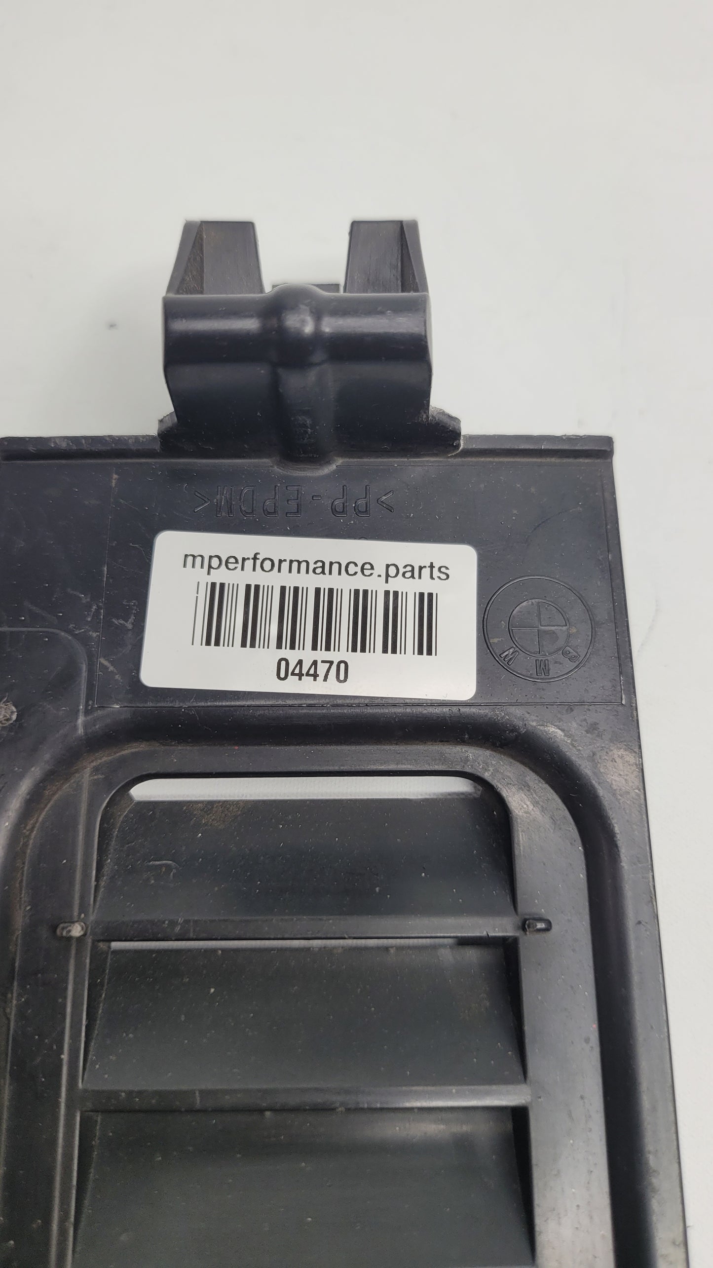 BMW G80 M3 M5 FENDER LINER VENT COVER SPLASH SHIELD 51718070703 - MPerformance.parts