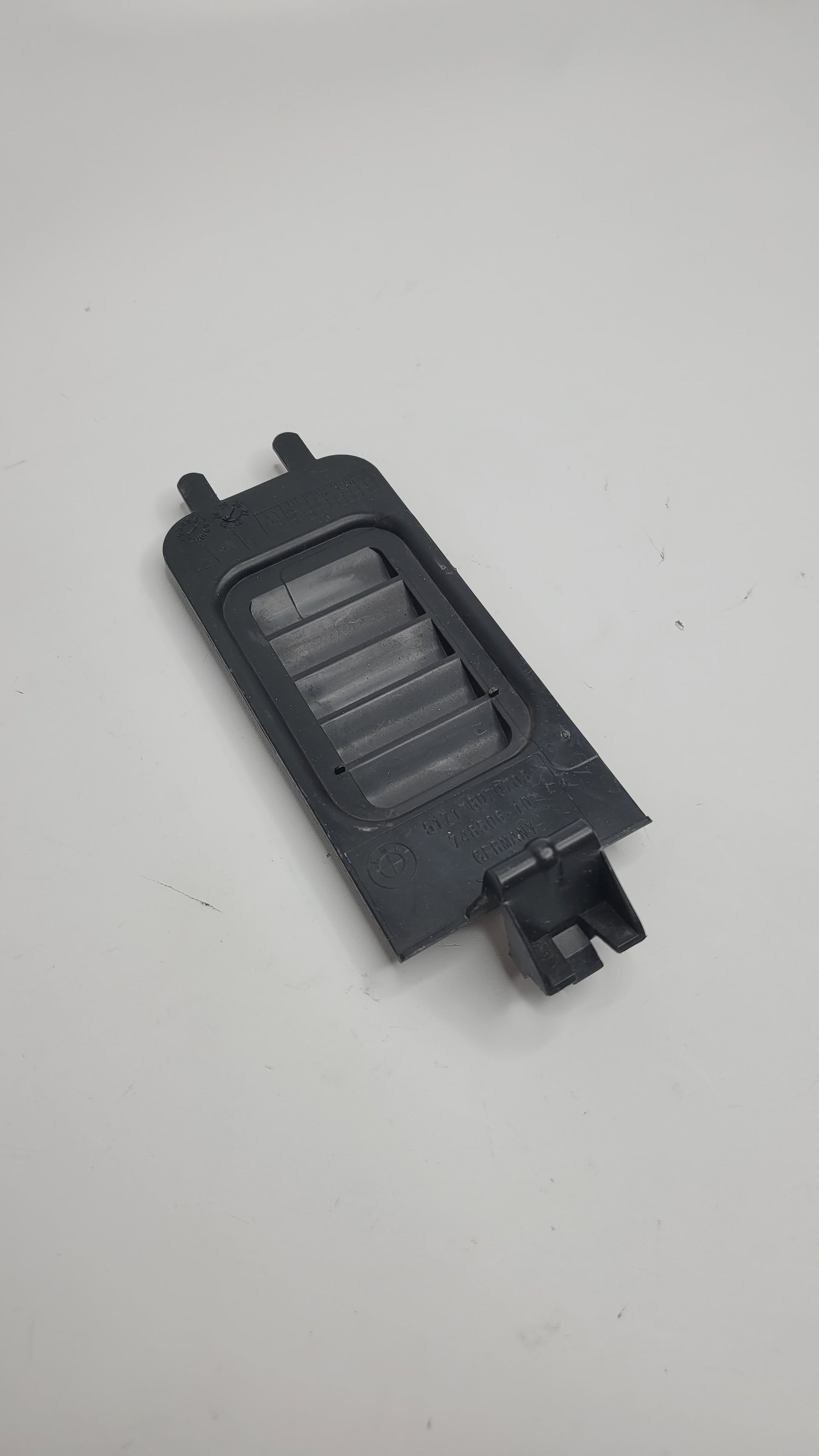 BMW G80 M3 M5 FENDER LINER VENT COVER SPLASH SHIELD 51718070703 - MPerformance.parts