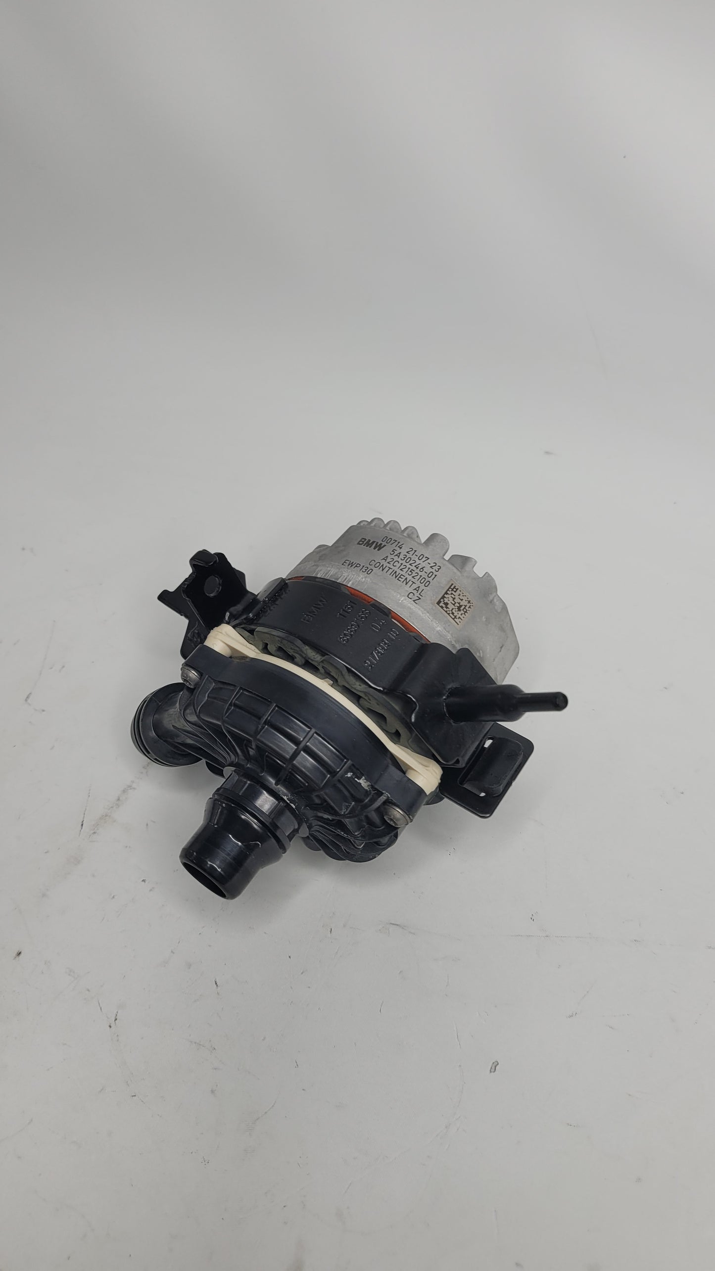 BMW M3 Auxiliary Water Pump 5A30246-01 - MPerformance.parts