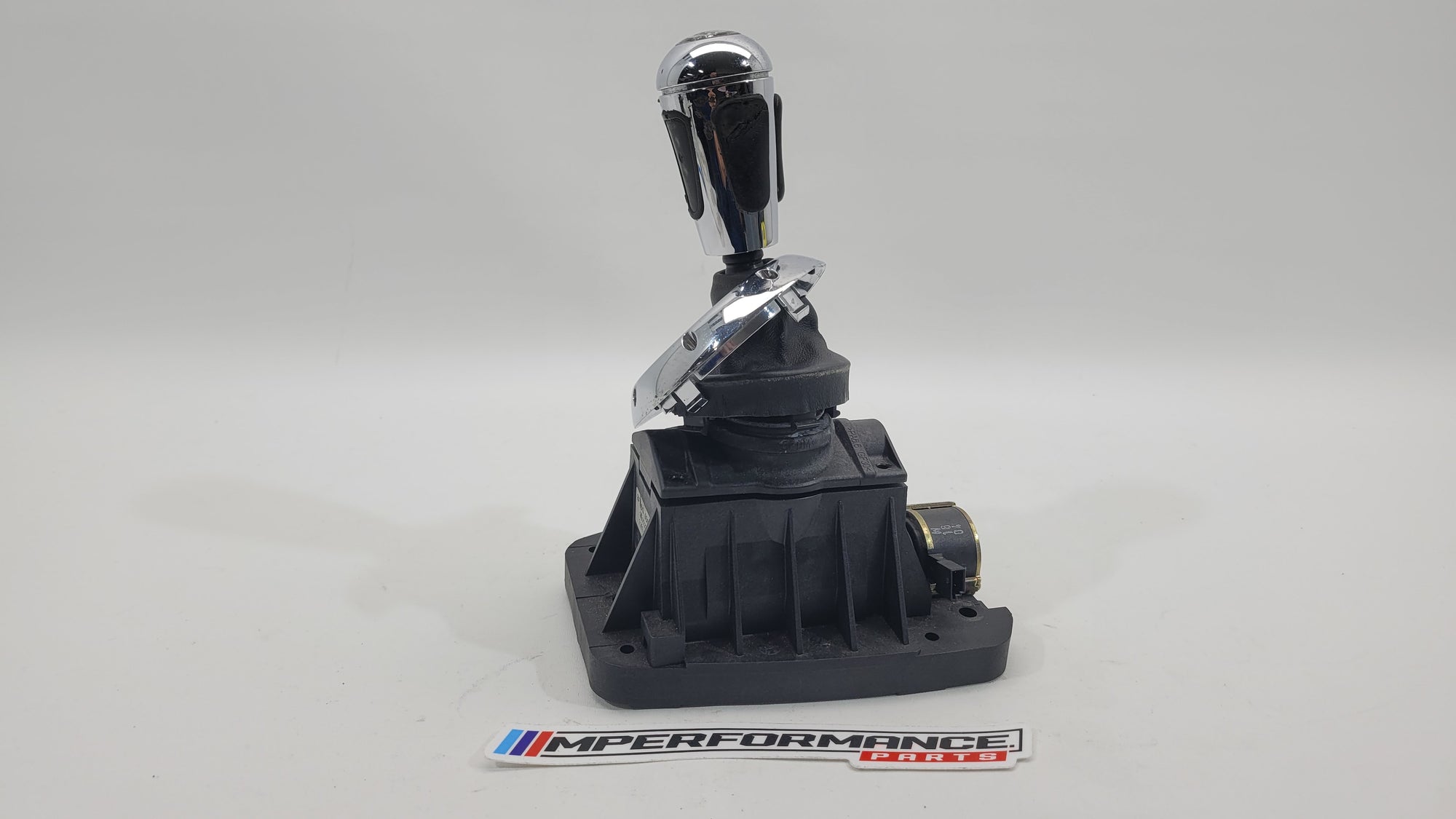 BMW E46 M3 SMG gear shifter selector unit, 2001-2006 model, MPerformance.parts replacement part with detailed gear selector mechanism.