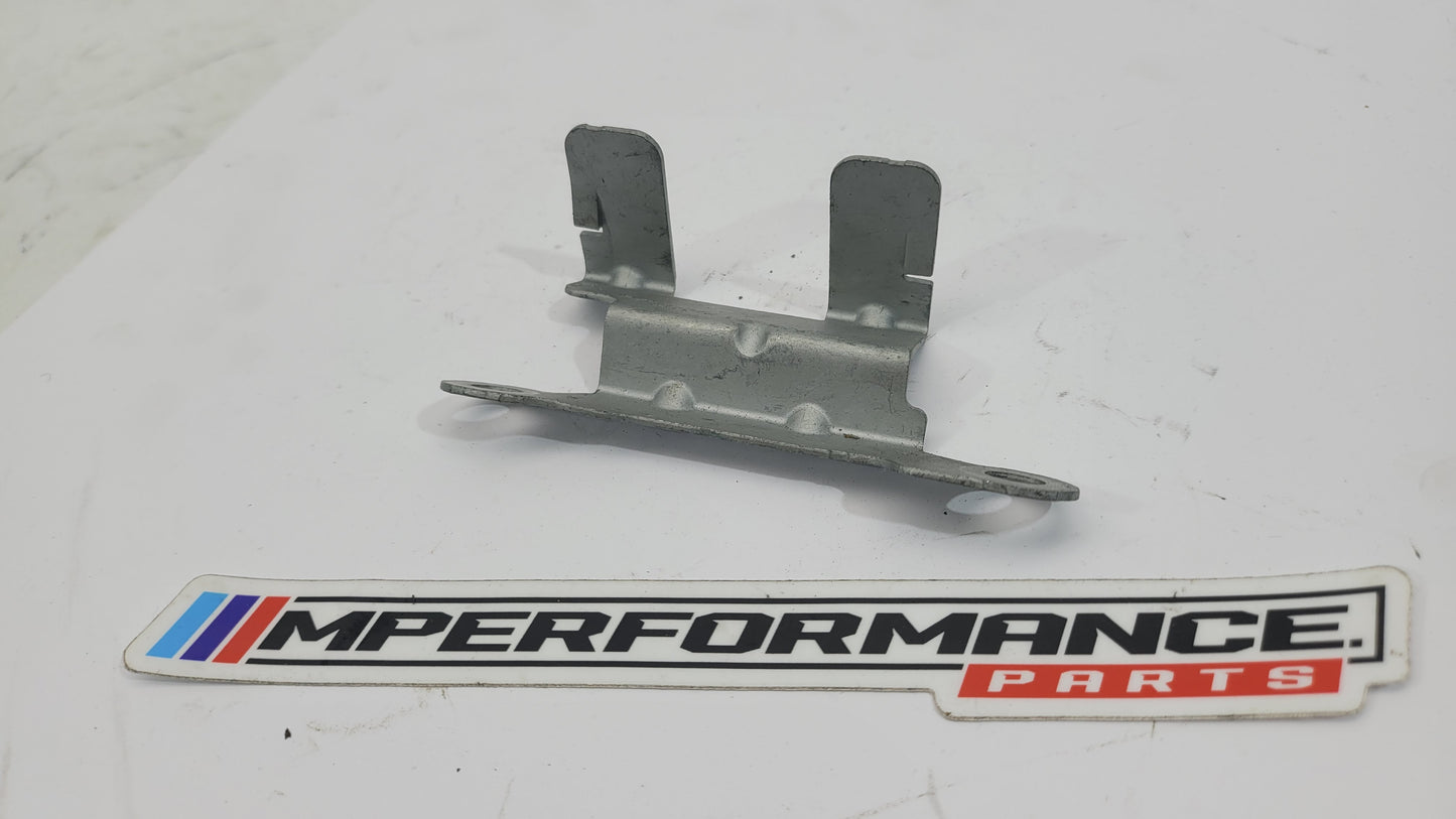 BMW M2 MAIN BODY ENGINE WIRE HARNESS CABLE HOLDER BRACKET - 7611122