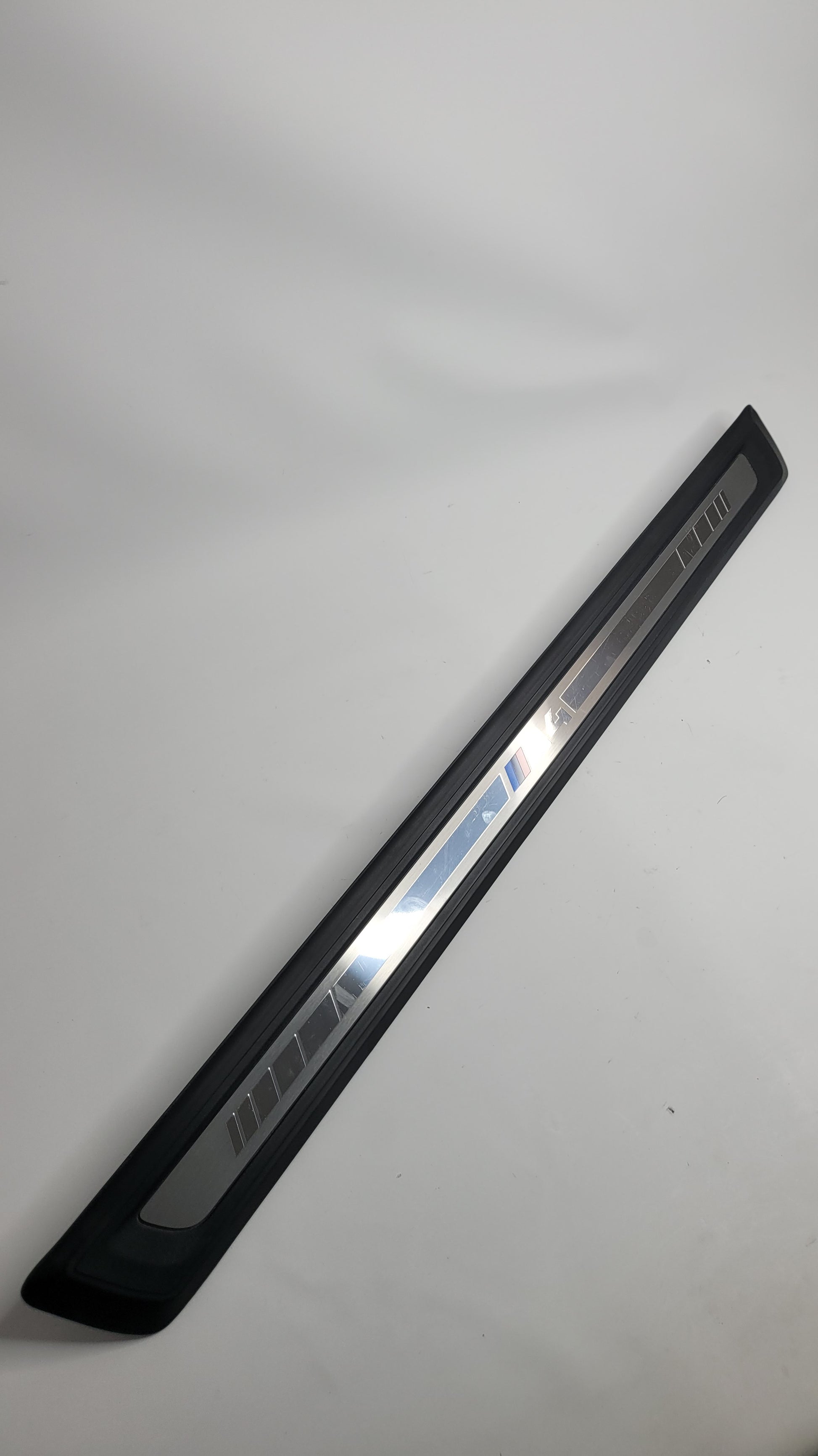 BMW G82 M4 OEM DOOR SILL KICK PLATE W/ LOGO RH LH 8075024-06 - MPerformance.parts
