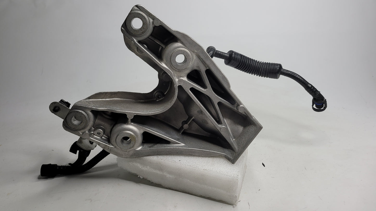 BMW M3 3.0L - LEFT Engine / Motor Mount Bracket 6789093 - MPerformance.parts