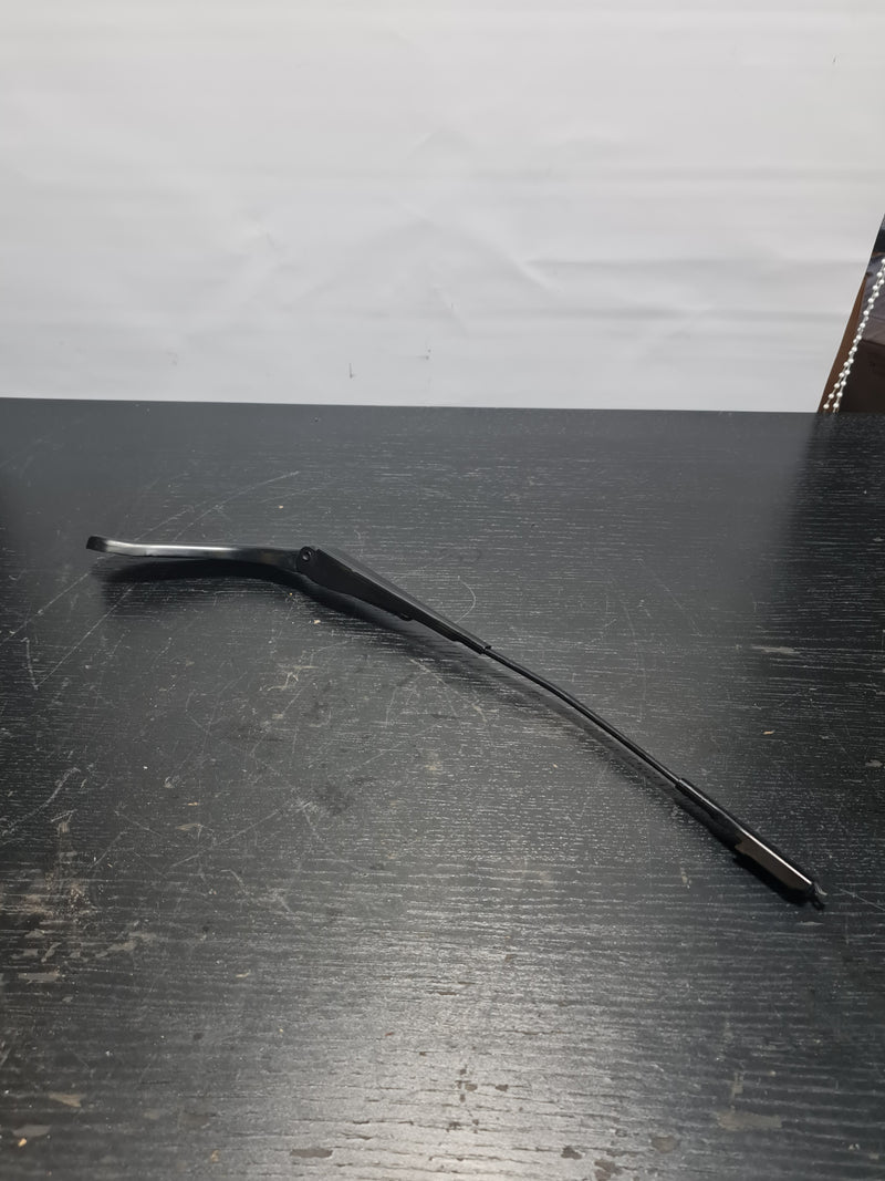 BMW F30 330E 2016-2018 Front Windscreen Wiper Arm W000027229D - MPerformance.parts