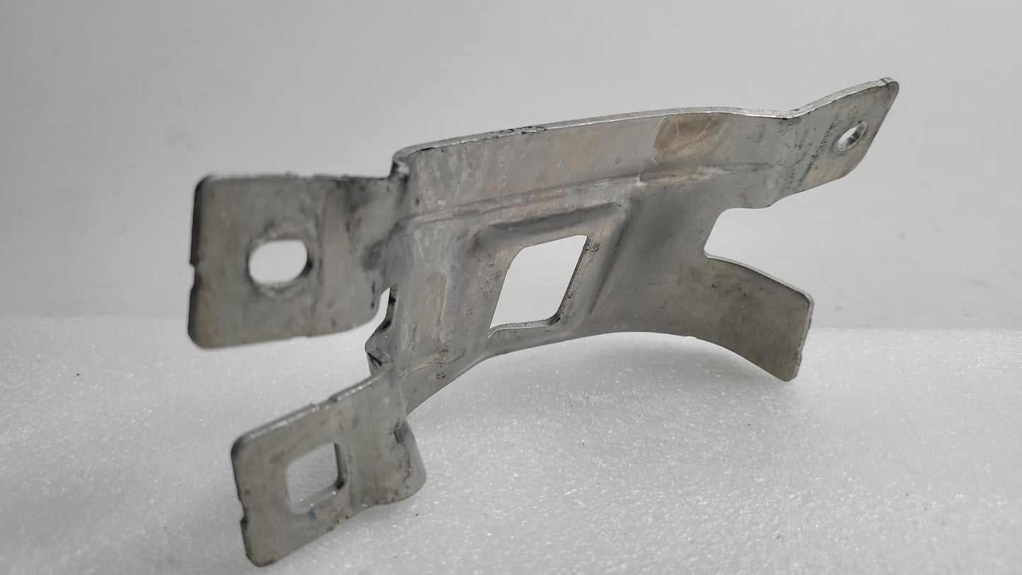 BMW M3 G80 FRONT BUMPER RIGHT MOUNT VERTICAL CONNECTION 7422223 - MPerformance.parts