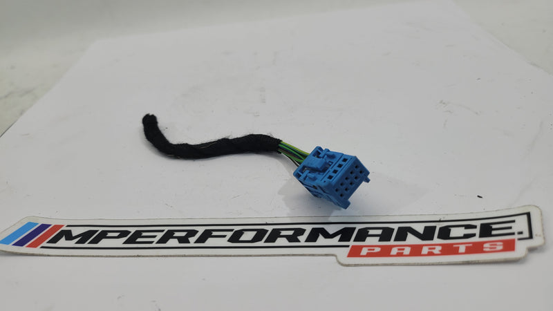 BMW 320i 328i 335i 340i 330i M3 F30 F31 F80 traction PDC switch connector pigtail, black electrical connector for parking sensors.