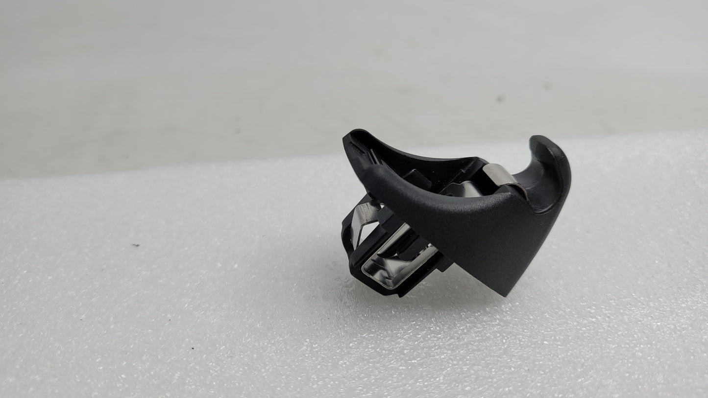 BMW G80 M3 FRONT LEFT DRIVER SUN VISOR CLIP HOLDER BRACKET HOOK - 7277251 - MPerformance.parts