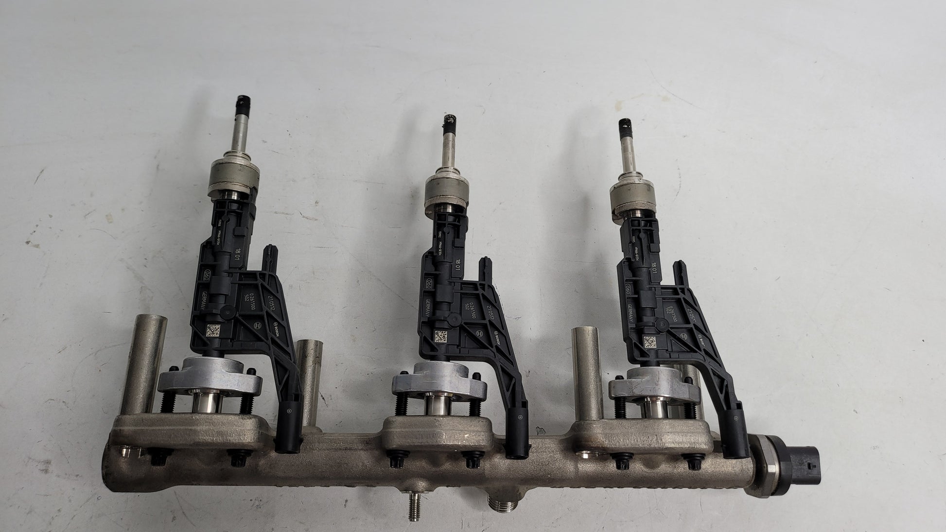3x BMW G80 M3 INJECTOR 0261500502 FUEL PETROL NOZZEL S58B30A - MPerformance.parts