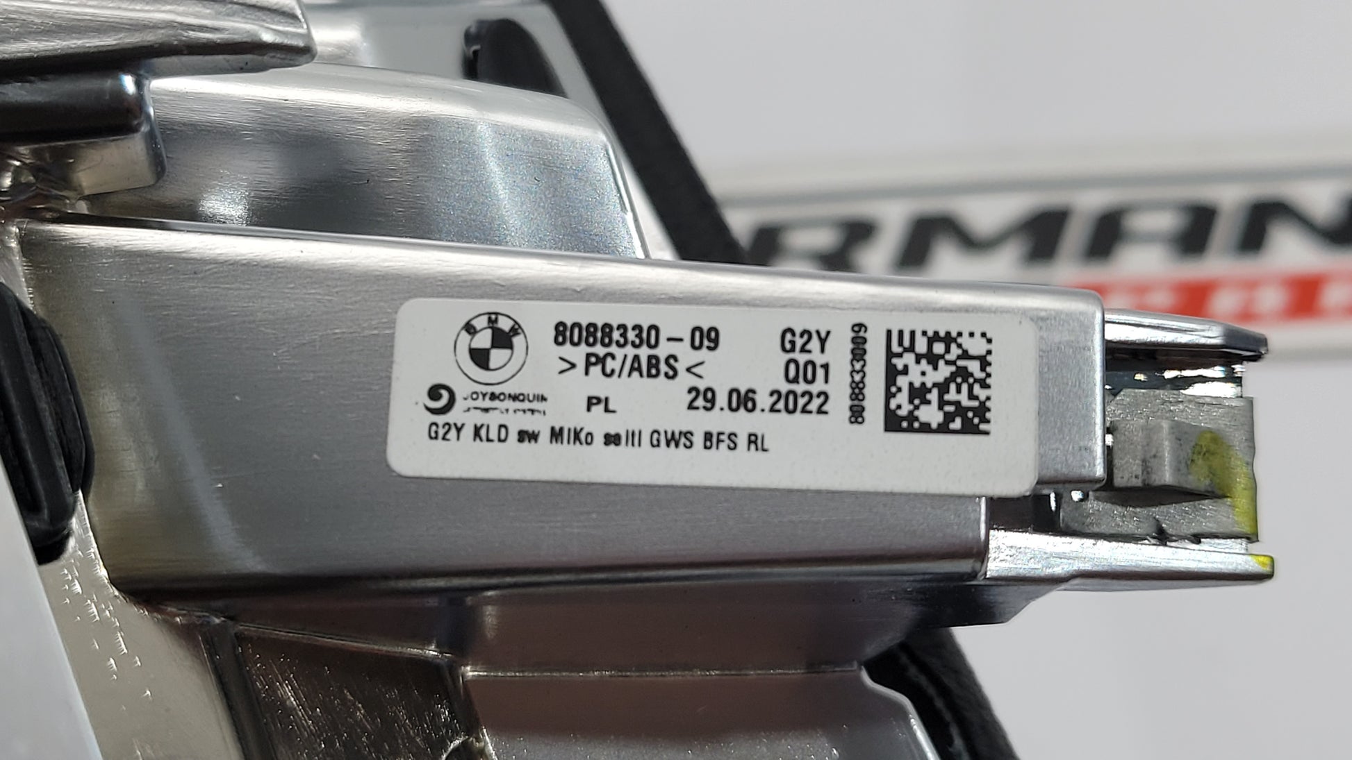 06998 - 8088330-09 - 3031764 - MPerformance.parts