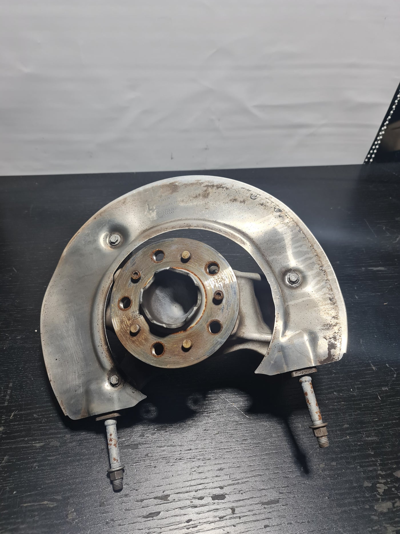 2021 - 2023 BMW G80 M3 COMP RWD FRONT LEFT DRIVER KNUCKLE WHEEL HUB BEARING OEM 8093711 - MPerformance.parts