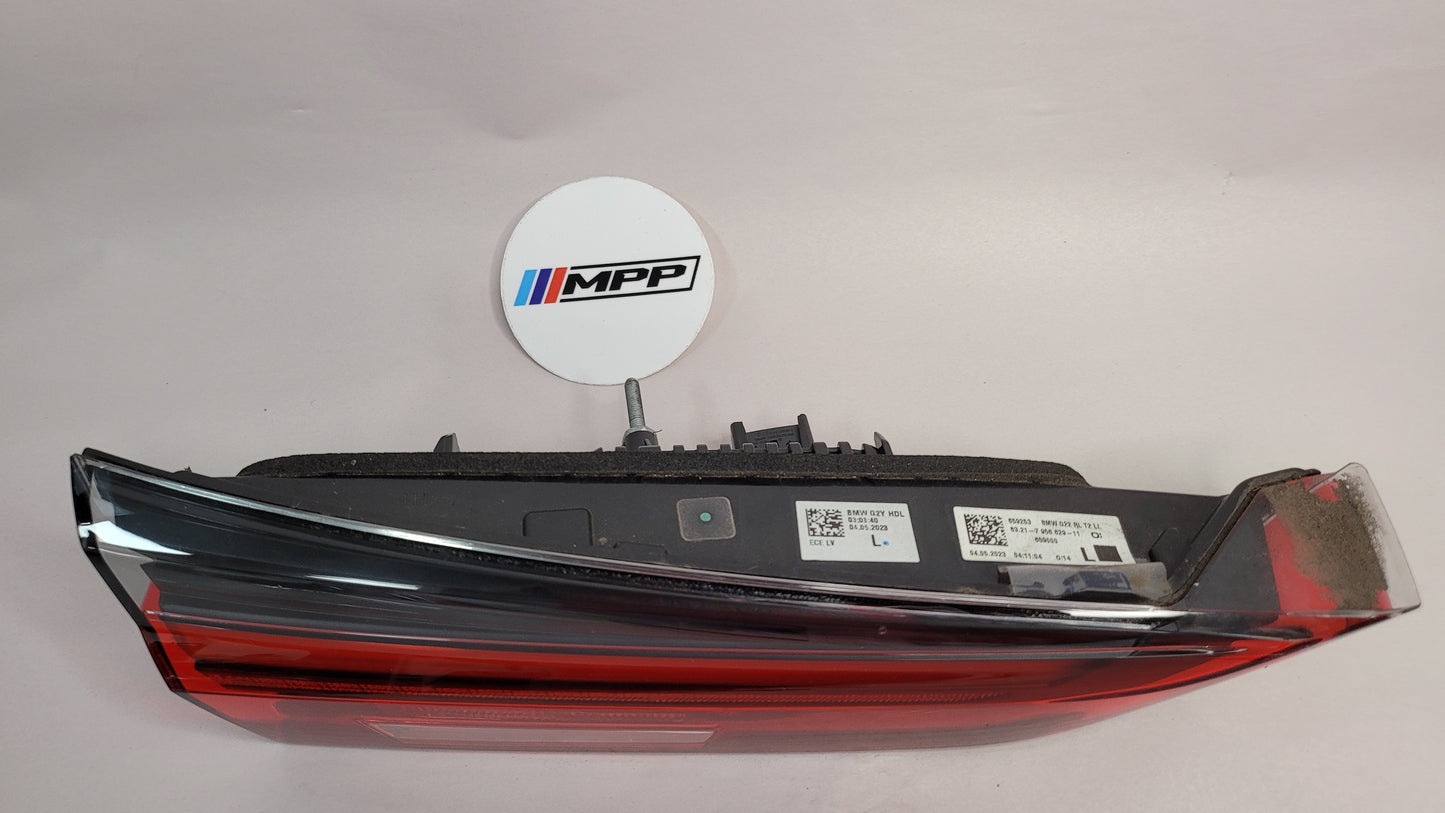 BMW M4 COMPETITION G82 REAR LIGHT ON THE BODY PASSENGER SIDE LEFT 7477603 - MPerformance.parts