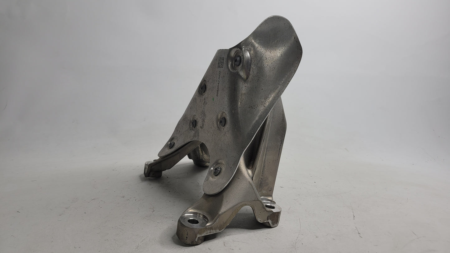 BMW M3 M4 G80 G82 G83 ENGINE SUPPORT BRACKET RIGHT SIDE 8053542 - MPerformance.parts