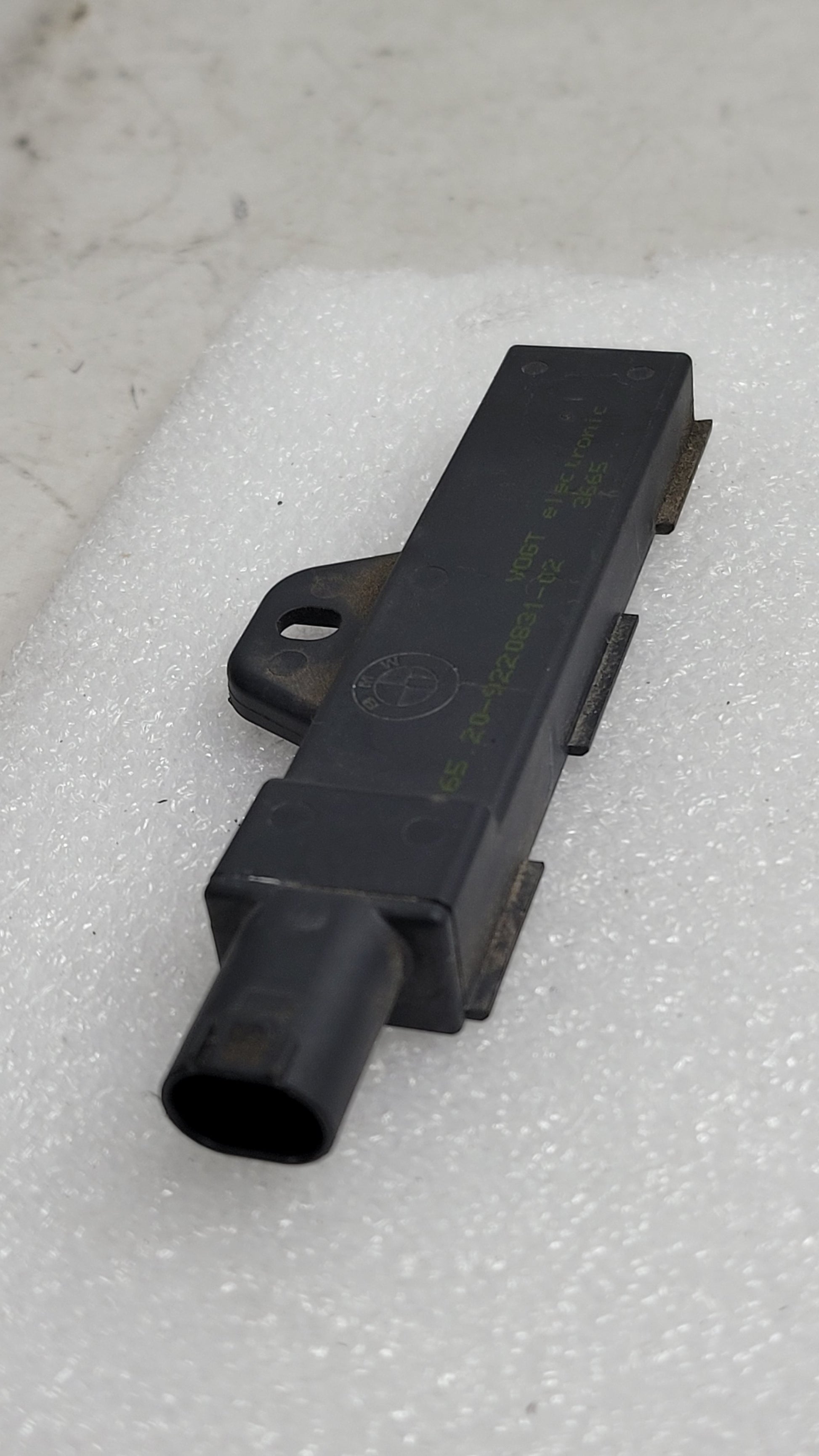 BMW M3 F80 2018 Exterior Keyless Access Antenna Module 9220831 - MPerformance.parts