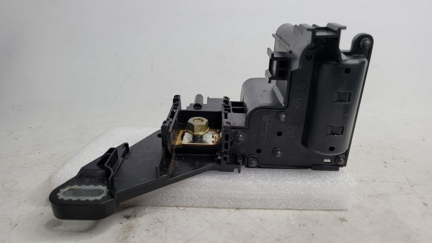 BMW M3 F80 2018 Positive Battery Terminal Junction Box 935615901 - MPerformance.parts