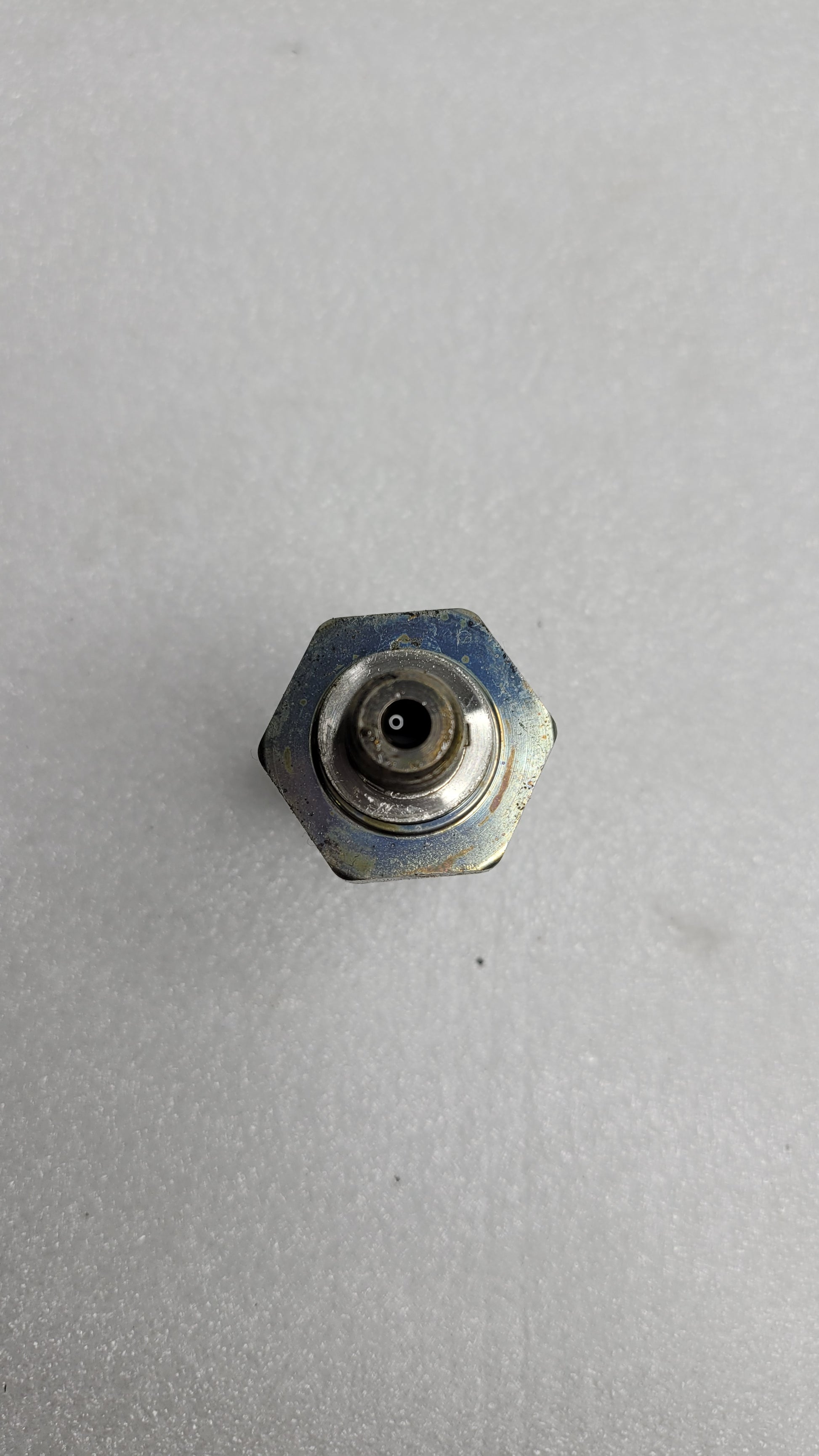 8647488 Oil Fuel Pressure Sensor Switch For BMW - MPerformance.parts