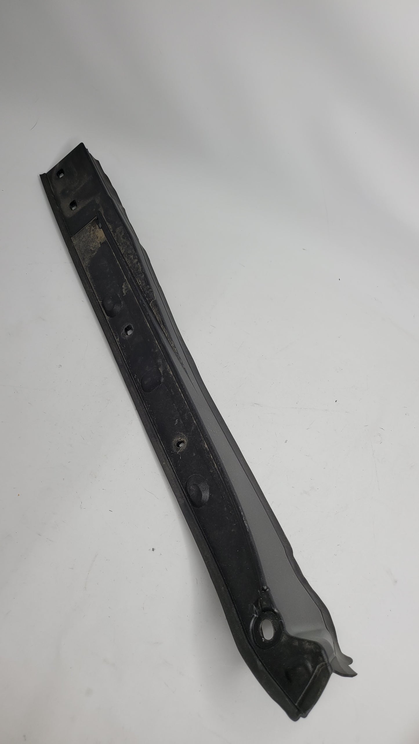 G82 M4 Front Left Wing Plastic 7486825