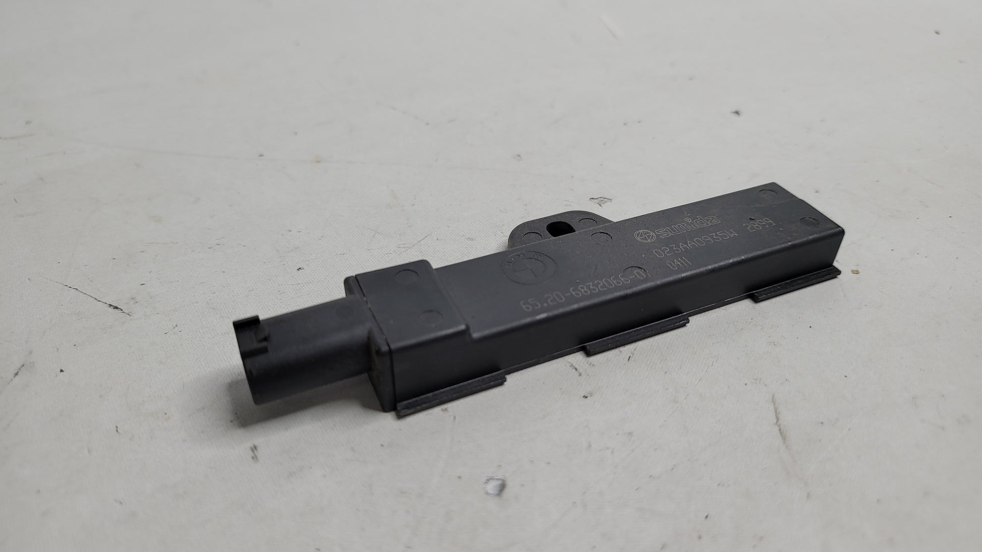 BMW G80 M3 KEYLESS ENTRY ANTENNA RECEIVED UNIT - MPerformance.parts