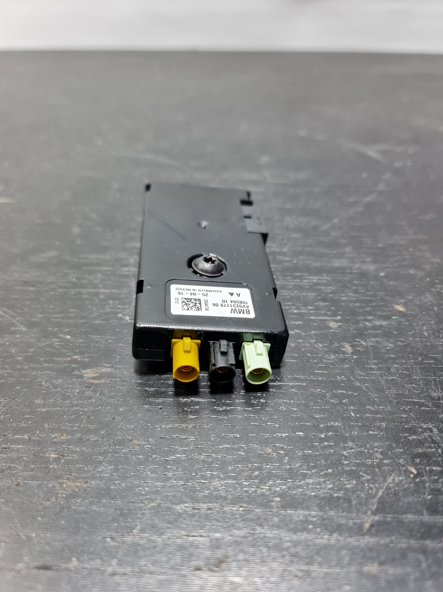 BMW 3er-Reihe Antennenverstärkermodul 108594-10 F80