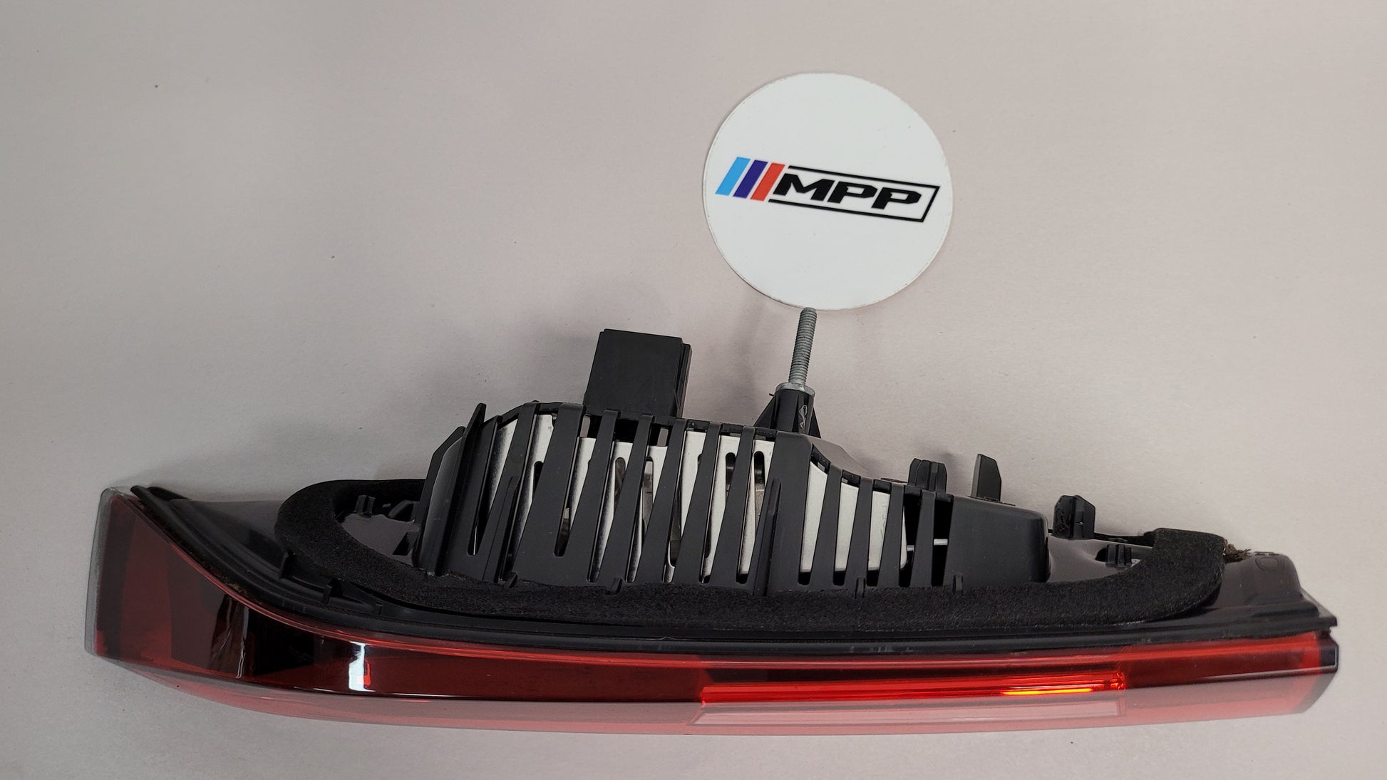 BMW M4 COMPETITION G82 REAR LIGHT ON THE BODY PASSENGER SIDE LEFT 7477603 - MPerformance.parts