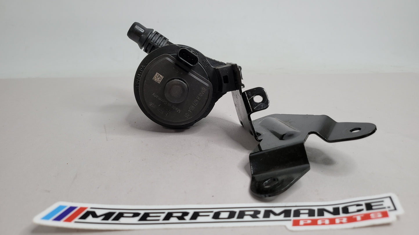 BMW 3 Series G20 Auxiliary Water Coolant Pump 8671654 - MPerformance.parts