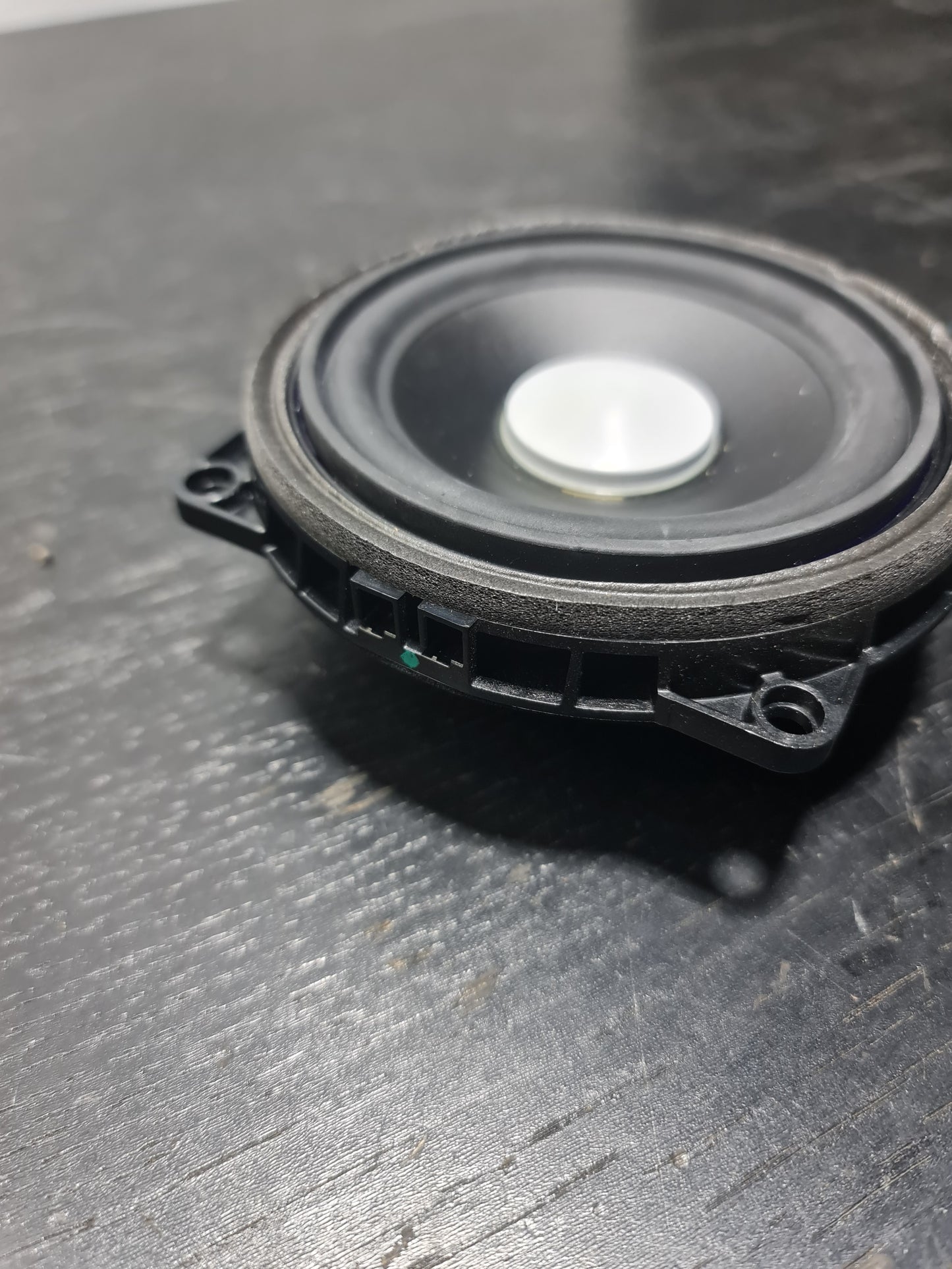 2010-2020 BMW 65-13-9-368-383 BMW 65139368383 Mid-Range Speaker, Hifi/Top Hifi 9368383 01