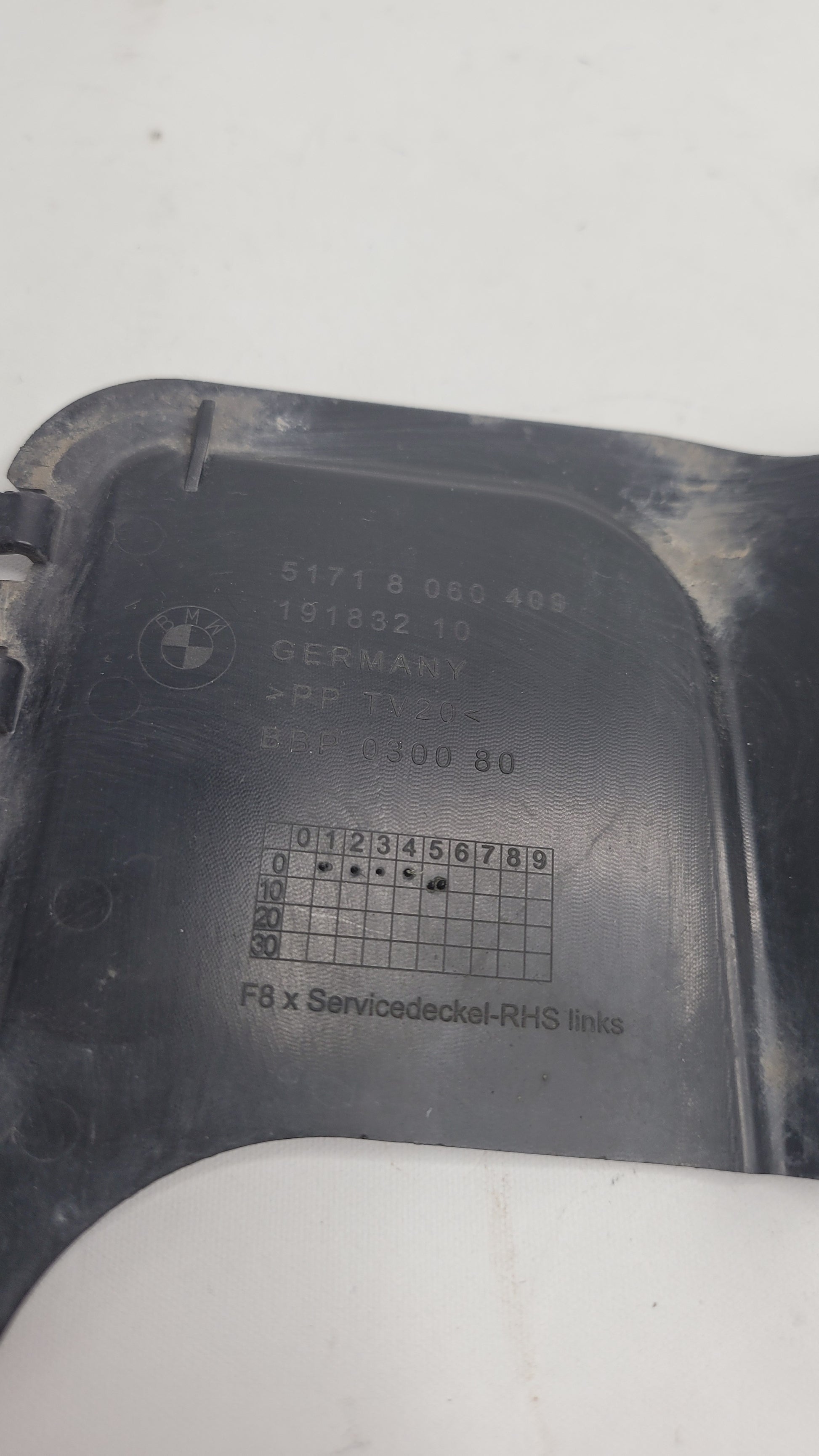 BMW M3 F80 LEFT Cover / CAP 8060409 - MPerformance.parts