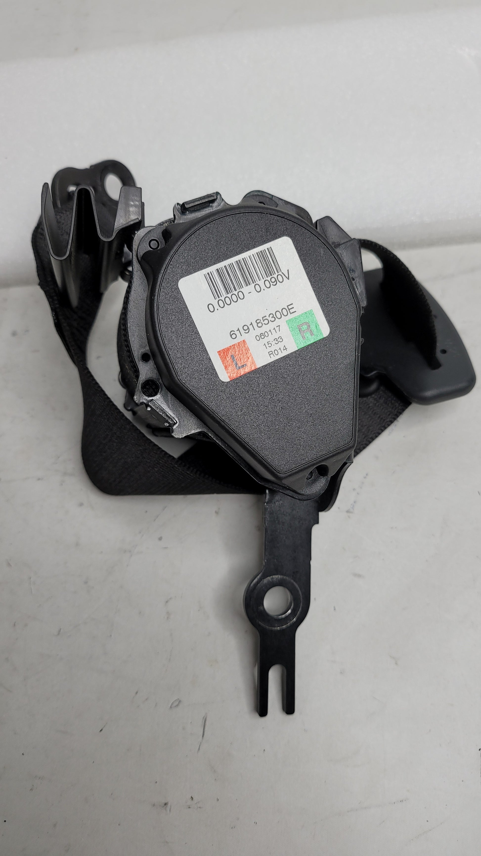 BMW M3 F80 SERIES SEAT BELT REAR RIGHT SIDE 619185300E - MPerformance.parts