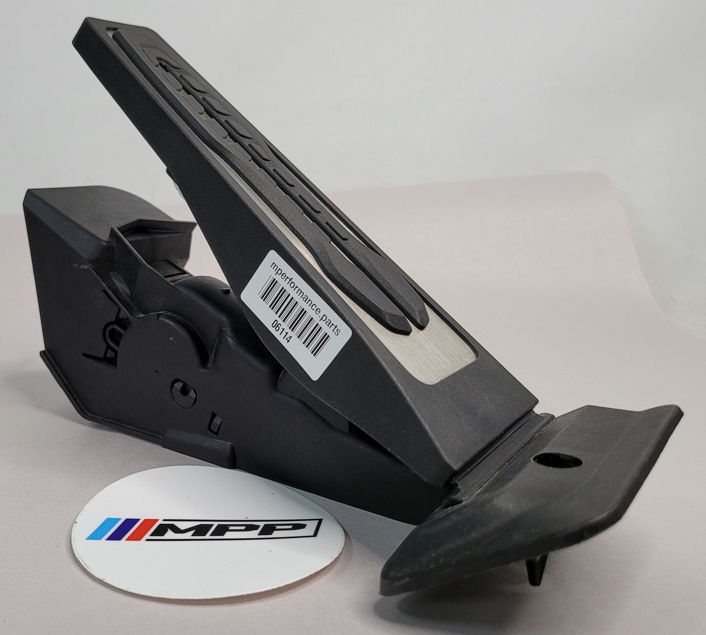 BMW G05 G07 G22 G80 G82 M3 F42 XM ACCELERATOR PEDAL THROTTLE MODULE AUTO 6889820 - MPerformance.parts