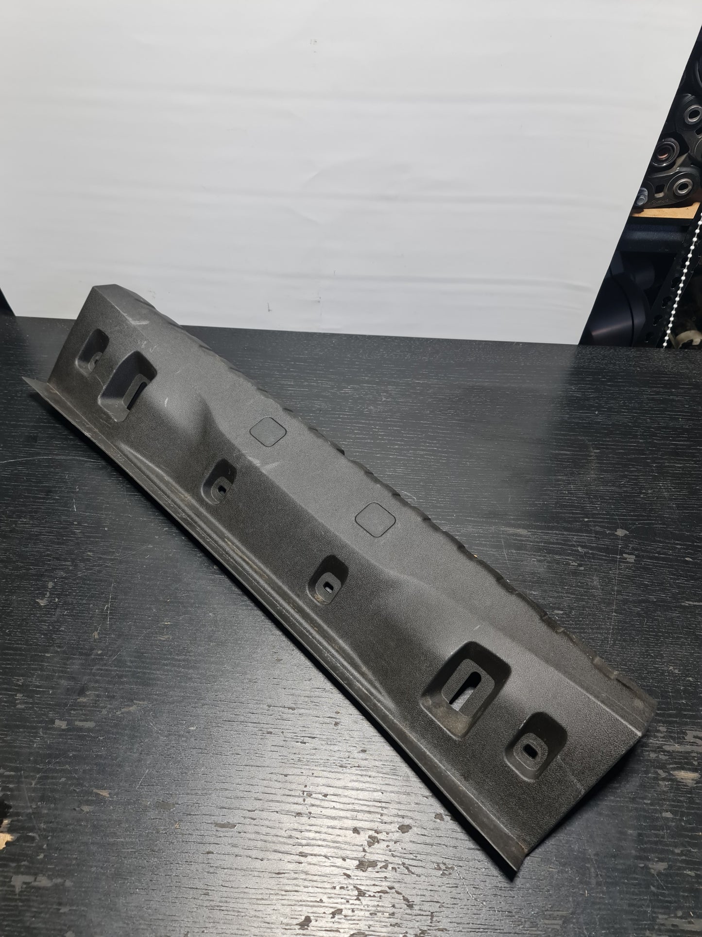 BMW 3er G80 Ladekantenverkleidung Kofferraum hinten 7438297