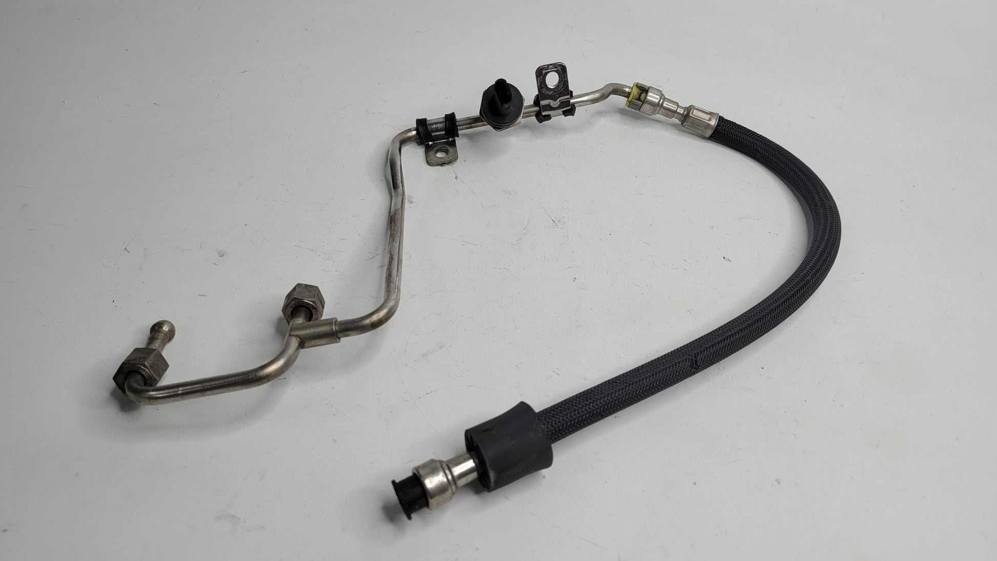 BMW M3 M4 COMPETITION GENUINE FUEL HOSE PRESSURE LINE WITH SENSOR - 7622231 - MPerformance.parts