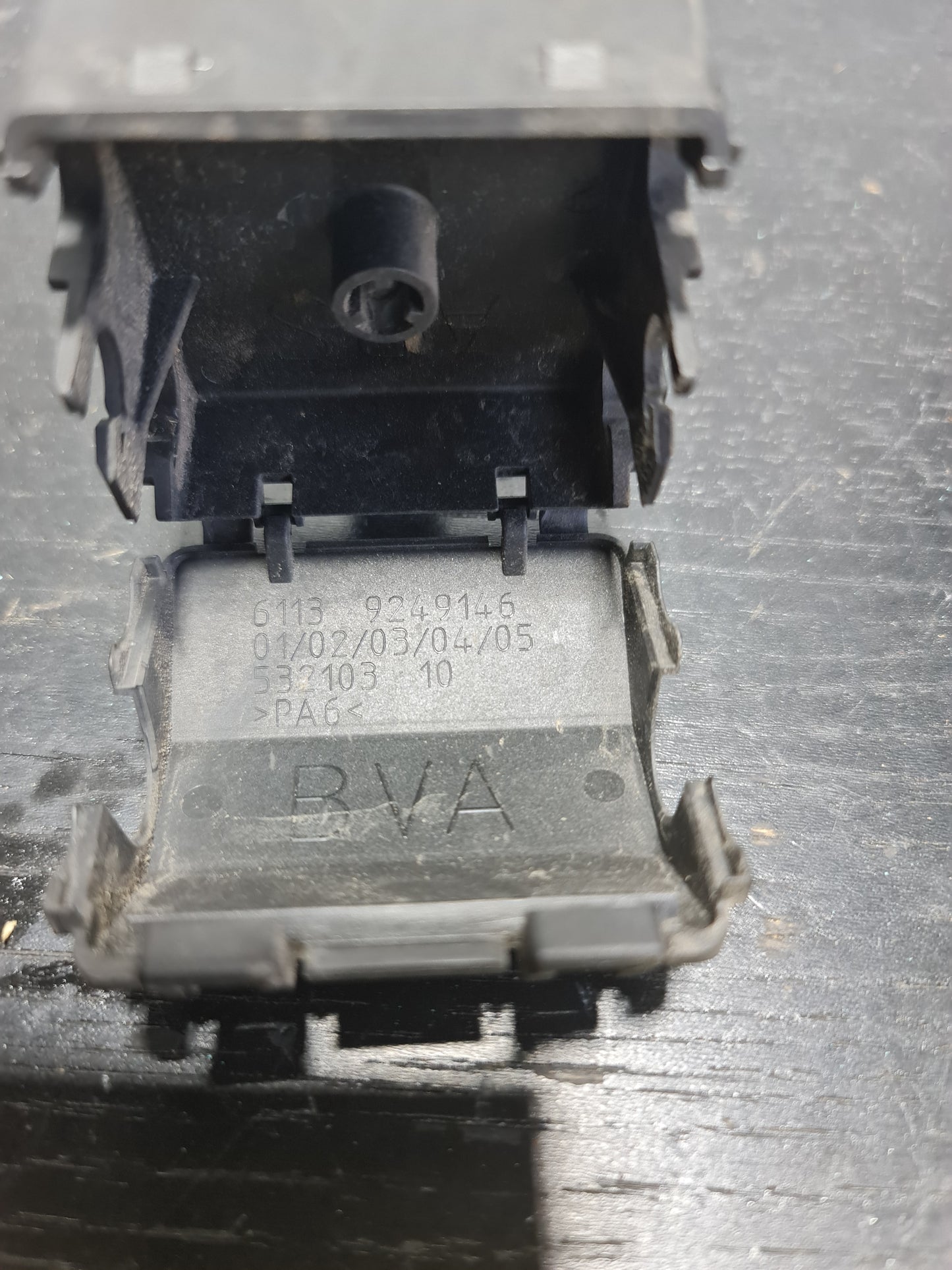 BMW M2 - Plug-In Connection Bracket 61139249146