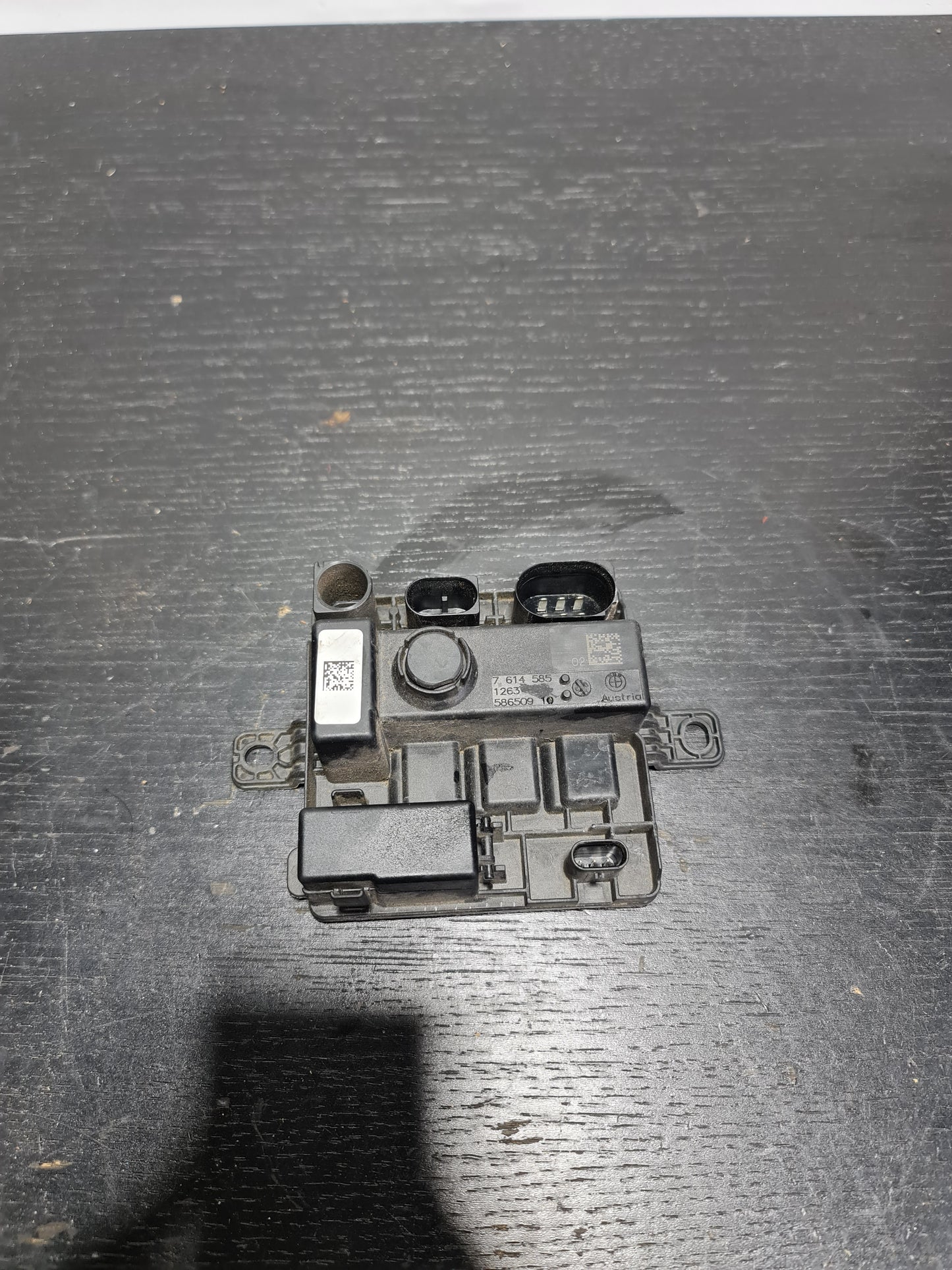 BMW M3 F80 INTEGRATED SUPPLY MODULE 7614585