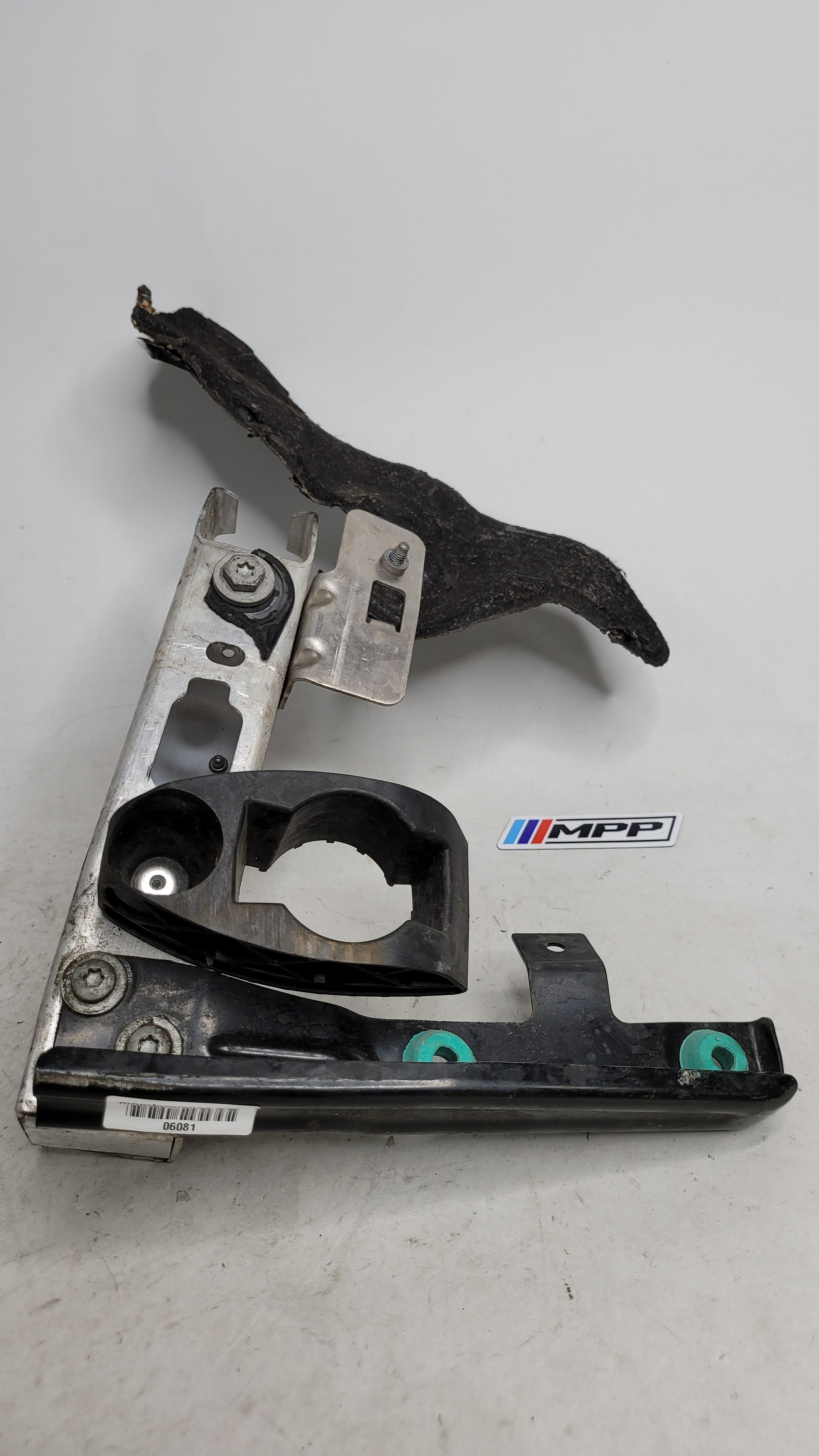 BMW M3 F80 2018 Auxiliary Radiator Bracket Lower LHS 8055741 - MPerformance.parts