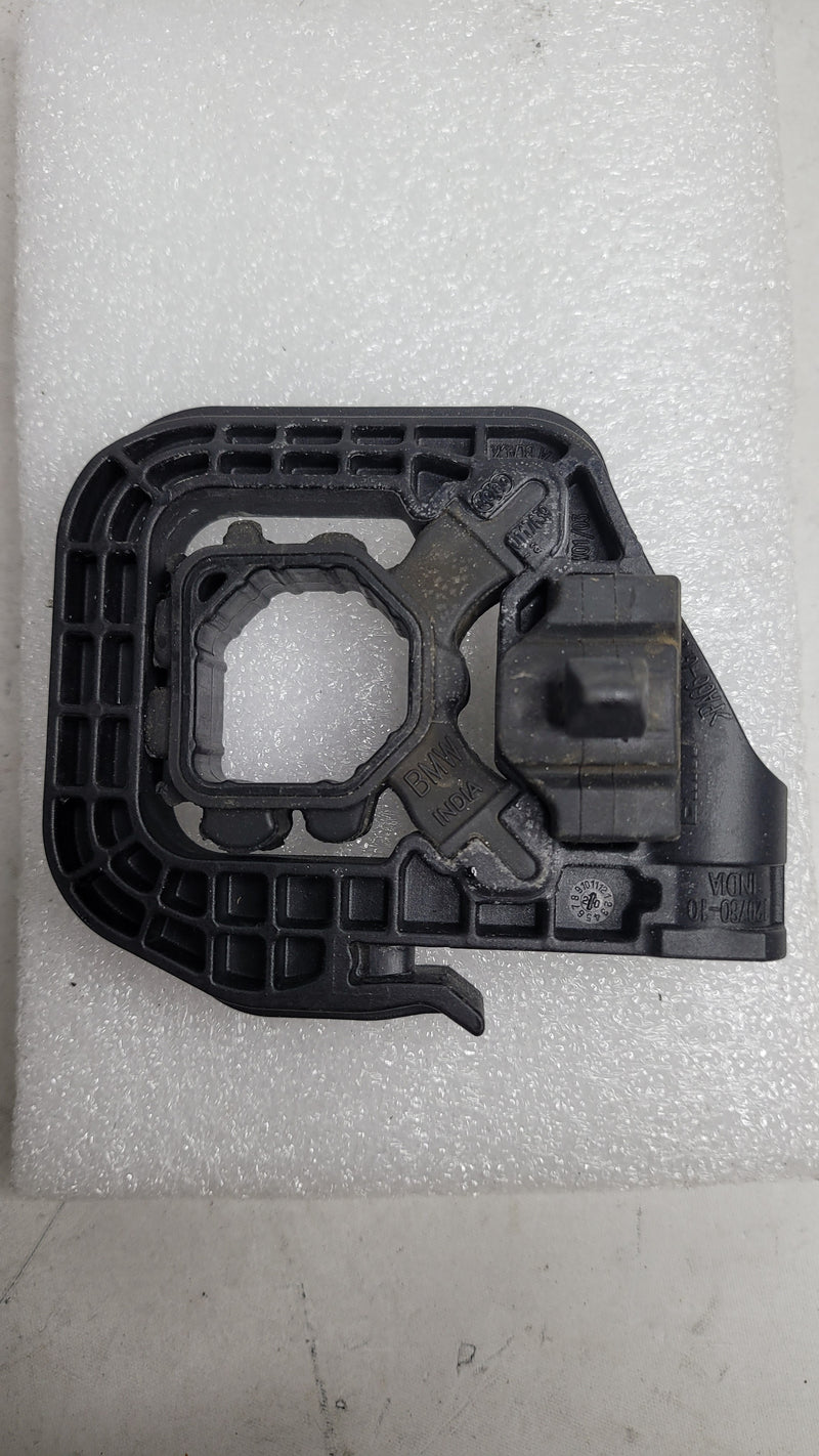 BMW G80 M3 Petrol Radiator Pack Bracket Mount Left 9895623 - MPerformance.parts