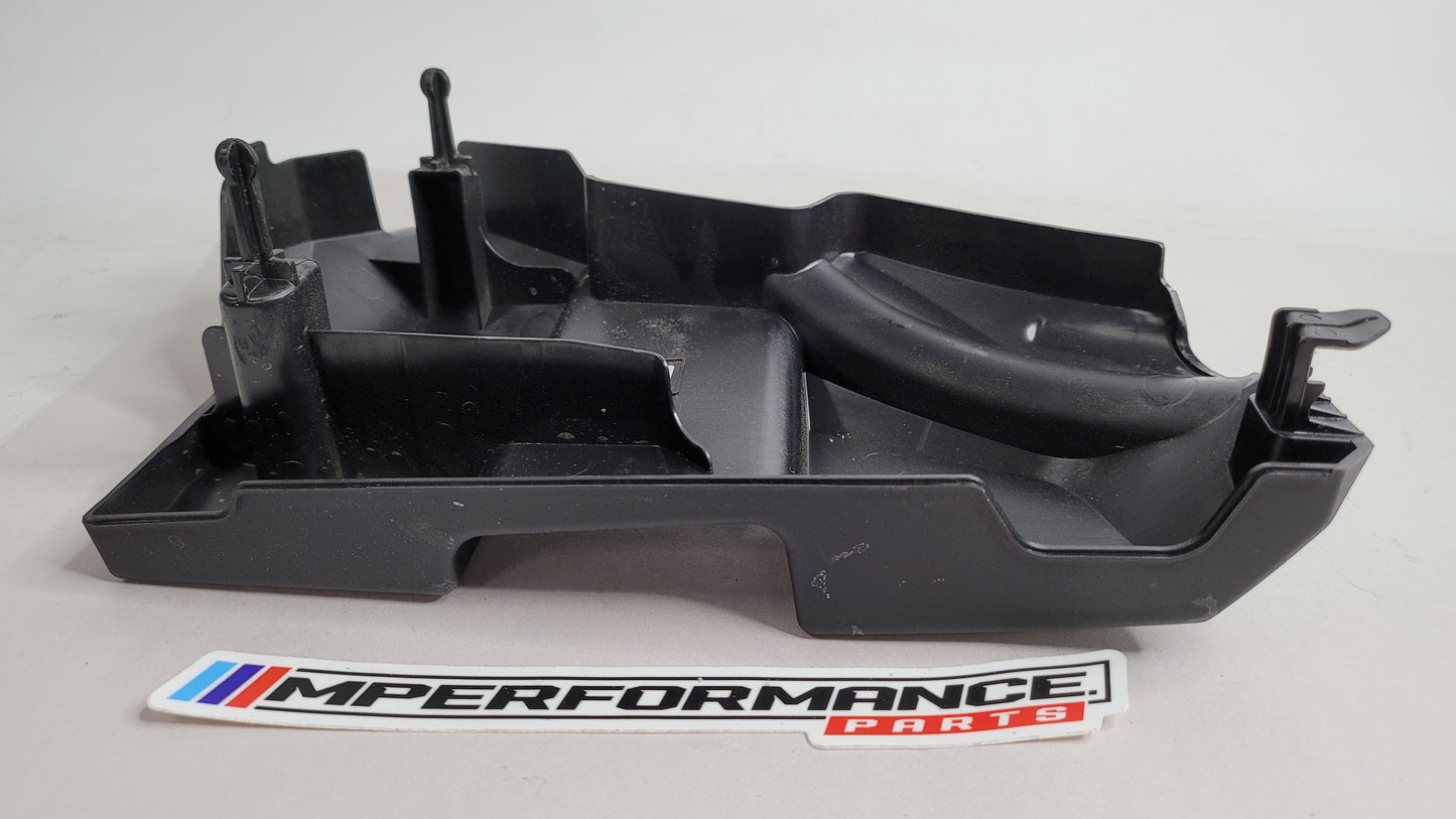 BMW M3 M4 G80 G82 G83 ECU POWER DISTRIBUTOR COVER HOLDER 8095698 - MPerformance.parts