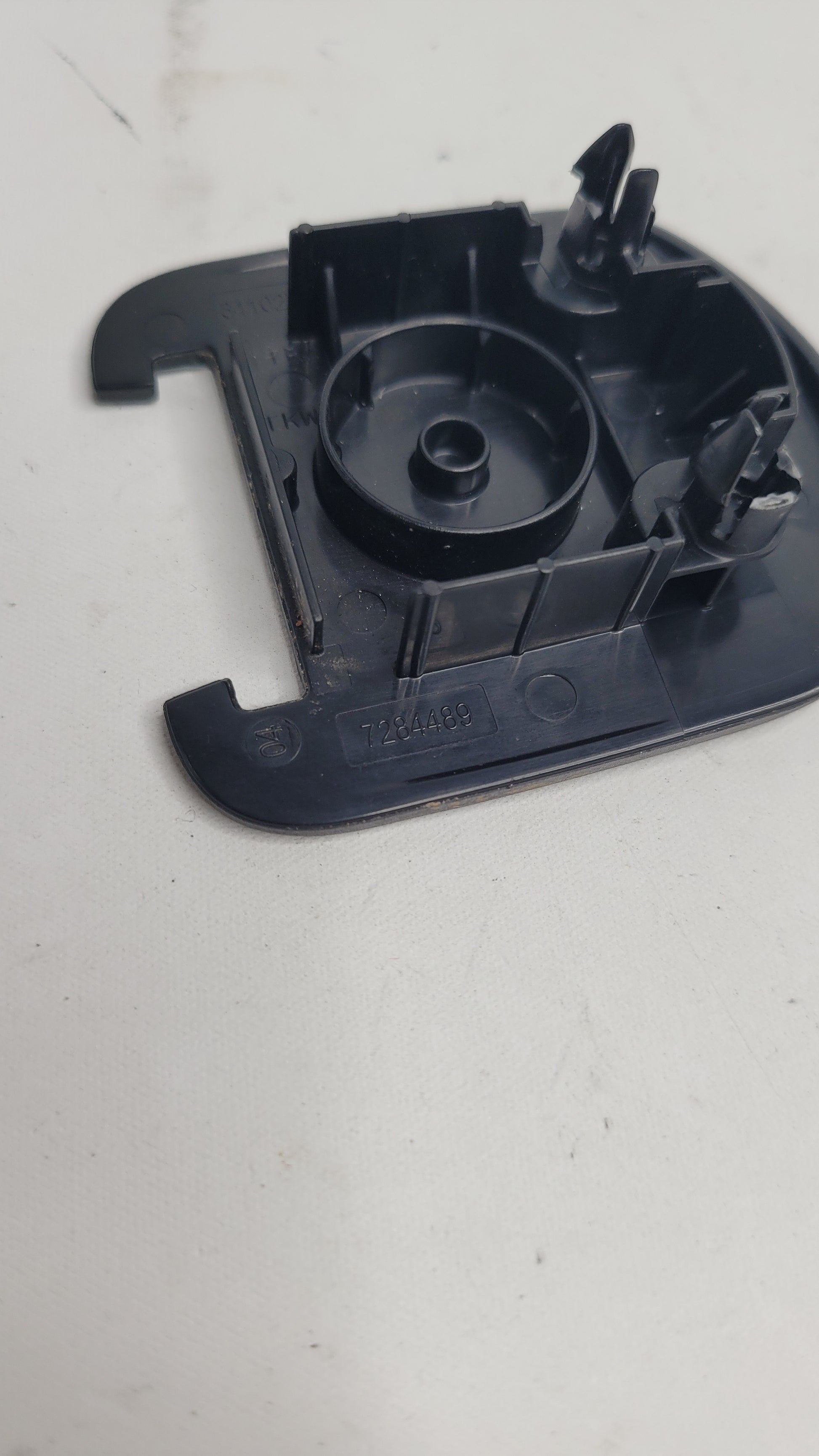 BMW 1 F20 FRONT SEAT BELT COVERING CAP 7284489 - MPerformance.parts