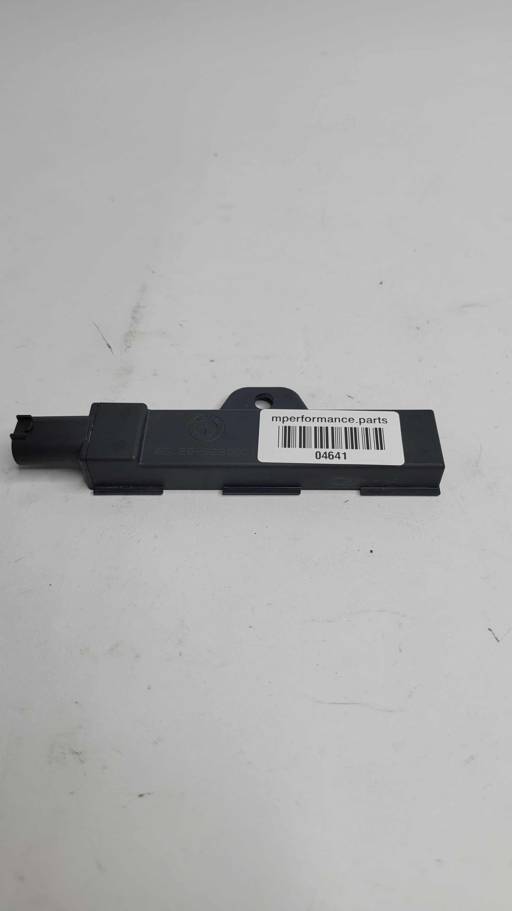 BMW M3 Keyless Entry Antenna Module 9220831 - MPerformance.parts