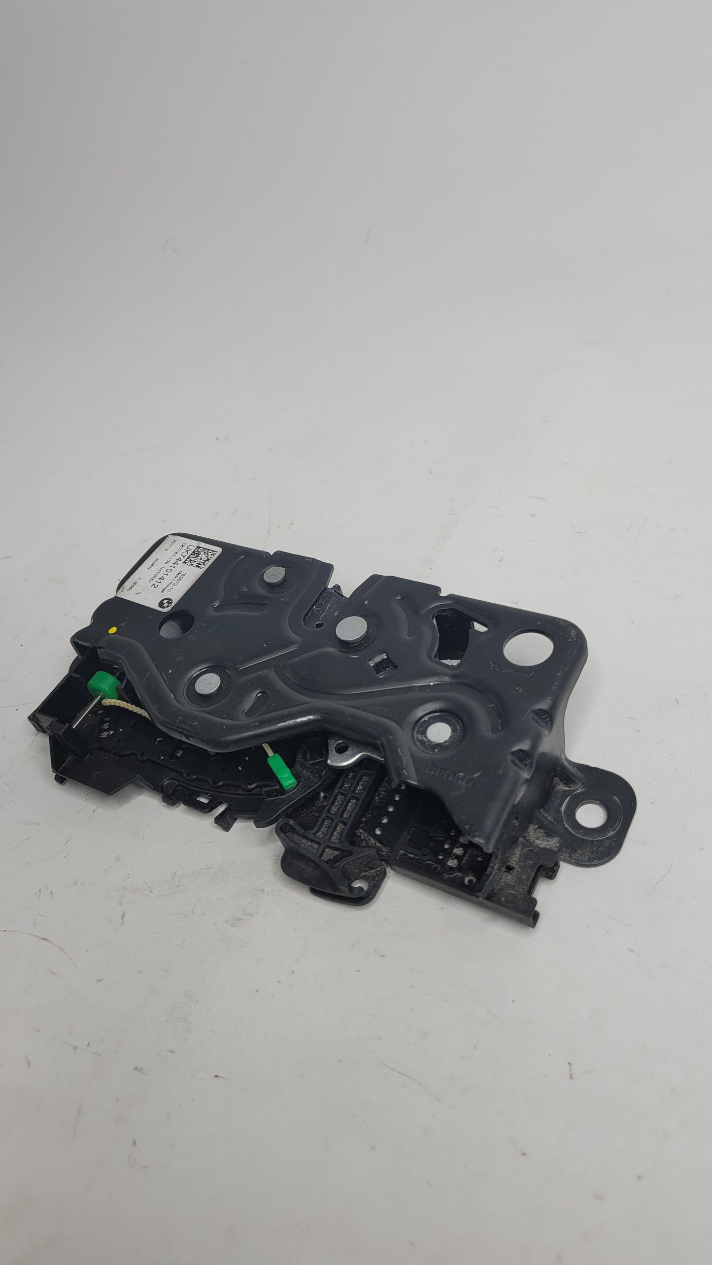 BMW G80 M3 REAR TRUNK DECK LID LATCH LOCK ACTUATOR 163672-10 - MPerformance.parts