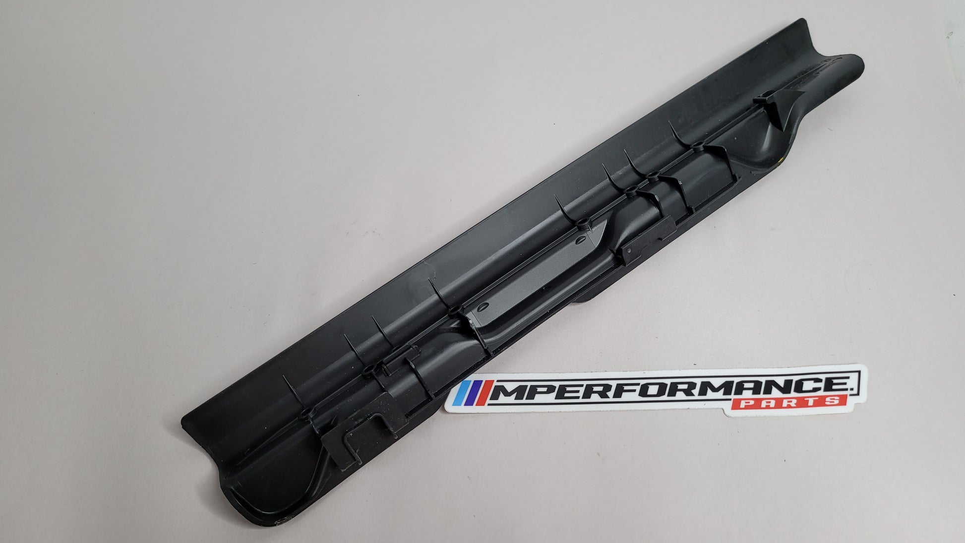 BMW 3 SERIES F30 320D 2012-2018 SEAT RAIL COVER TRIM FRONT DRIVER 7243558 - MPerformance.parts
