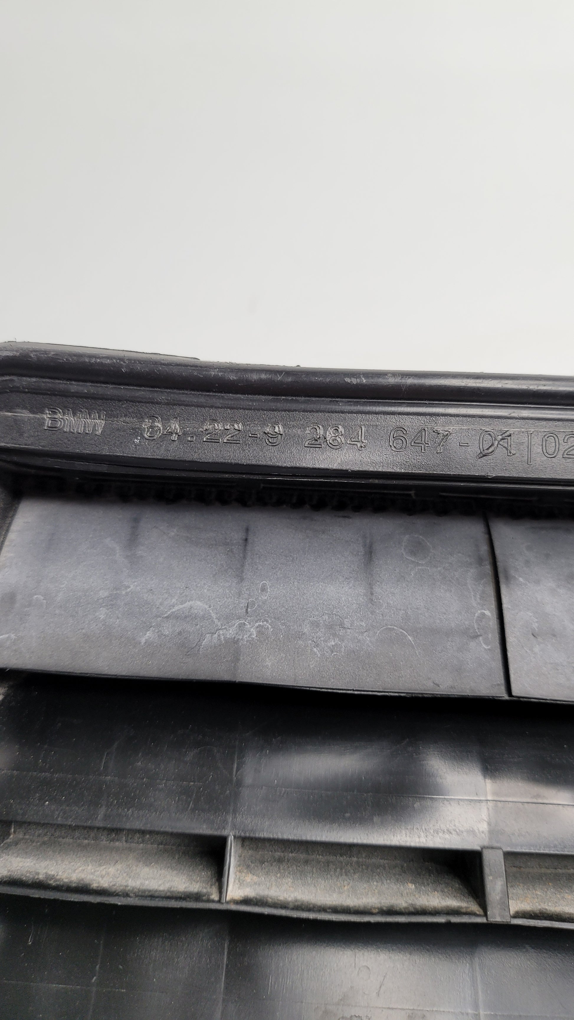 BMW M3 F80 Rear Ventilation Air Vent Deflector - 608290-10 - MPerformance.parts