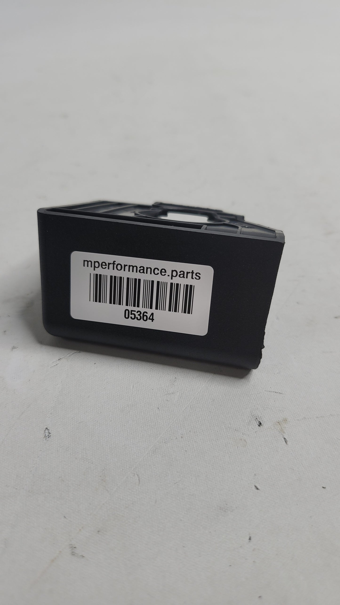 BMW G80 M3 M4 RIGHT SEAT RAIL COVER 7448268 - MPerformance.parts