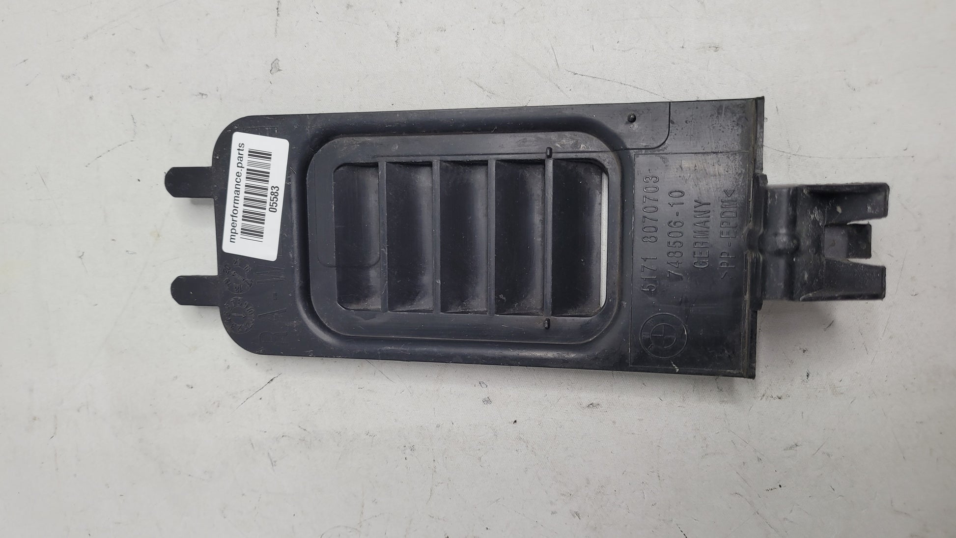 BMW G80 M3 M5 FENDER LINER VENT COVER SPLASH SHIELD 51718070703 - MPerformance.parts