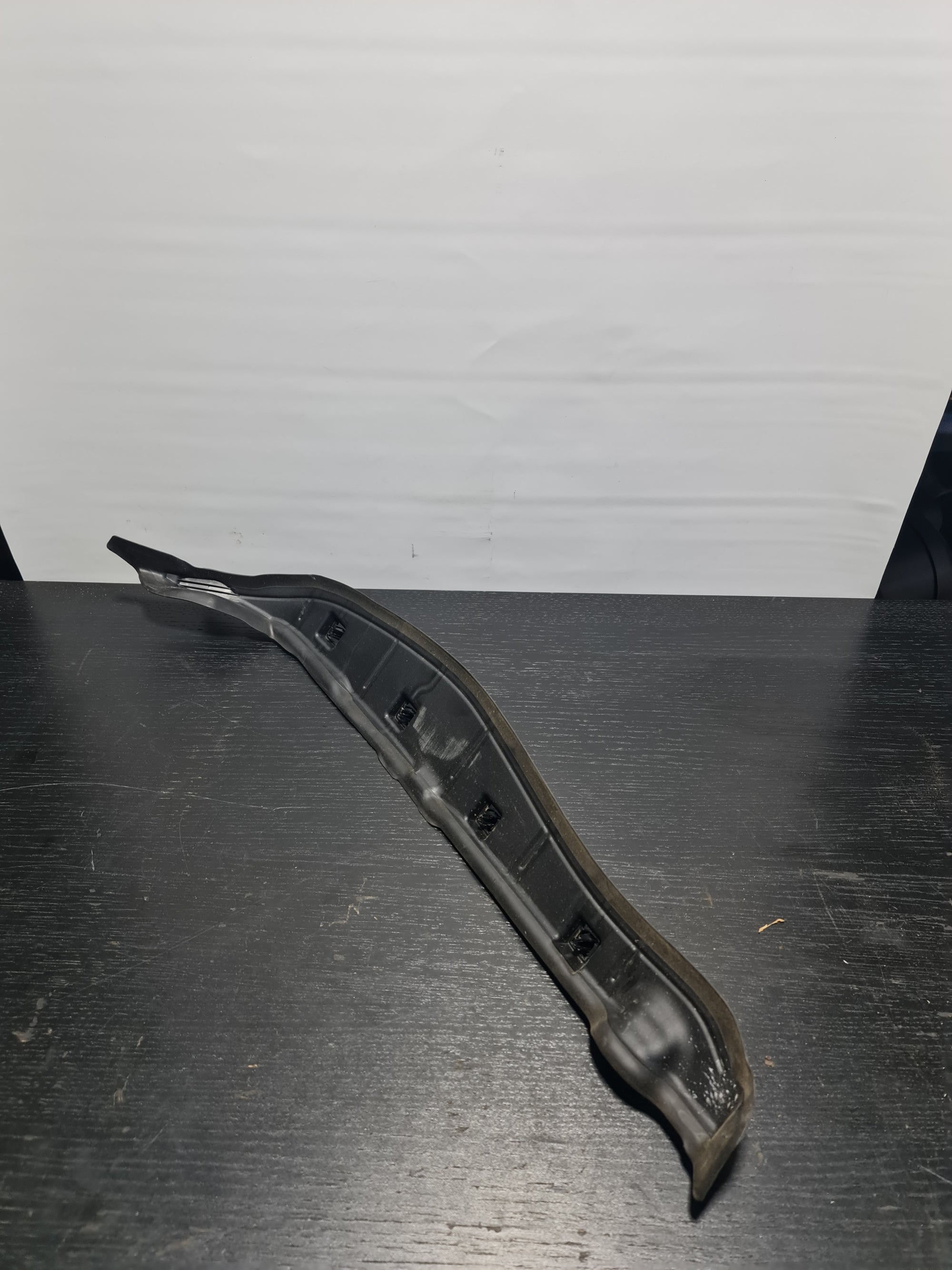 BMW M3 Competition G80 RH Right Side Fender Frame Seal Trim - 7433820 - MPerformance.parts