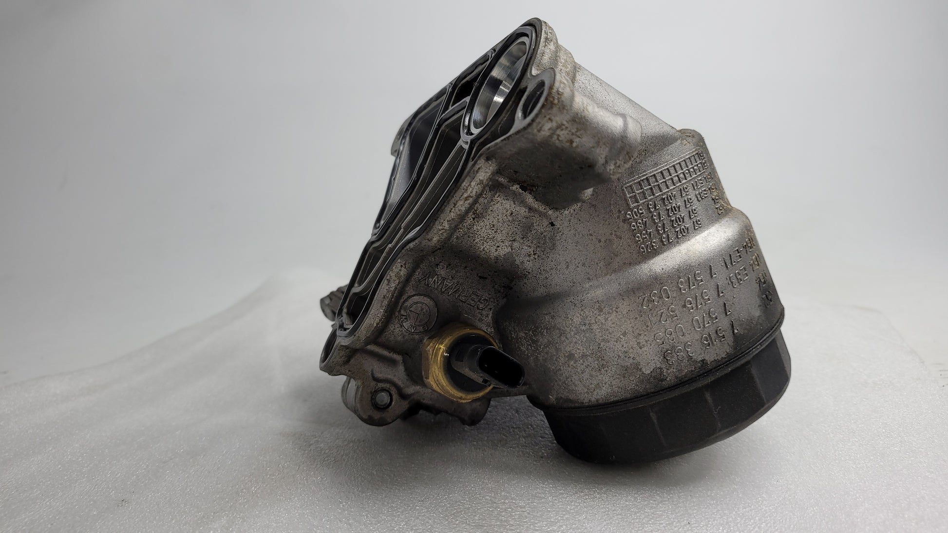 BMW M2 F87 M3 F80 M4 F82 F83 thermostat oil housing oil housing 7850293 - MPerformance.parts