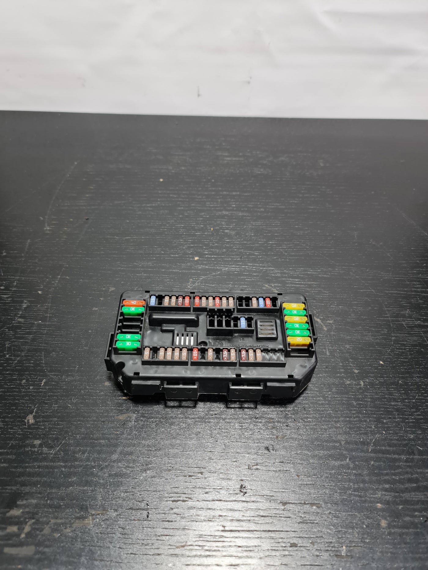 BMW 1 2 3 4 SERIES F20 F21 F22 F30 F31 F32 F36 FRONT FUSE BOX 9389068 01 - MPerformance.parts
