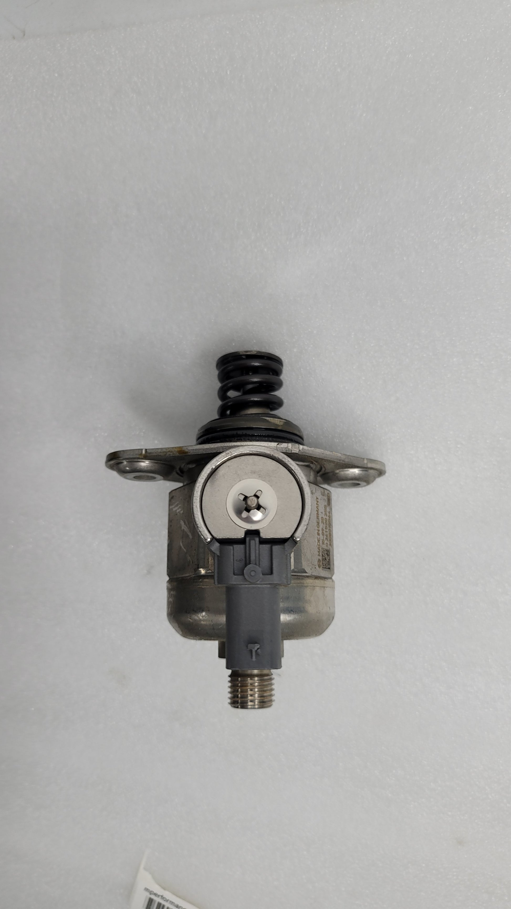 BMW F82 M4 F87 F80 F83 High-Pressure High Pressure Pump 7847204 - MPerformance.parts