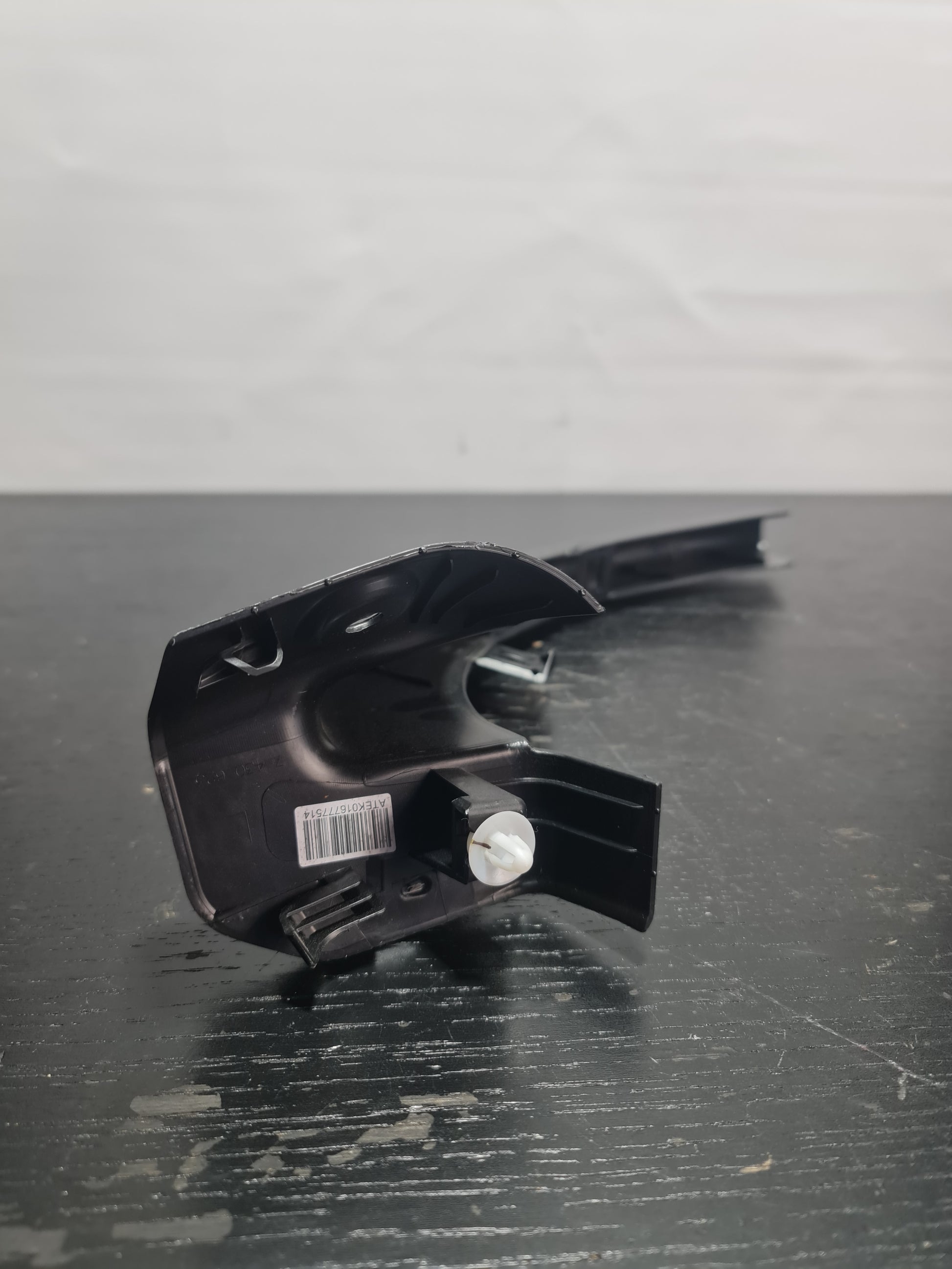 BMW G80 M3 Fairing Hinge Tailgate Left 7430623 - MPerformance.parts